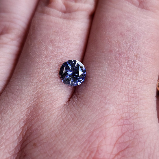1.05ct Unheated Umba Sapphire - Color Shift From Blue to Purple