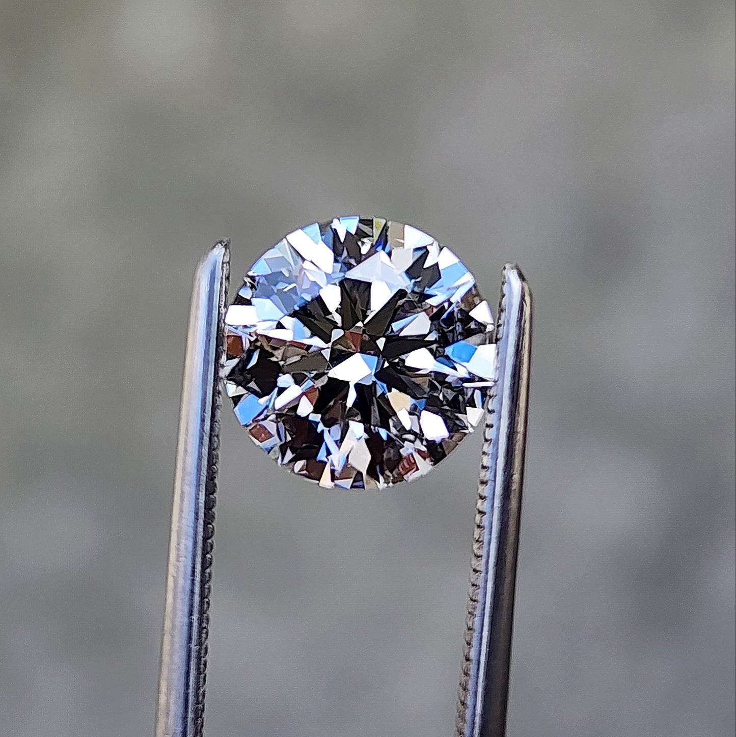 1.55ct Round Cut Lab Diamond I/VS1