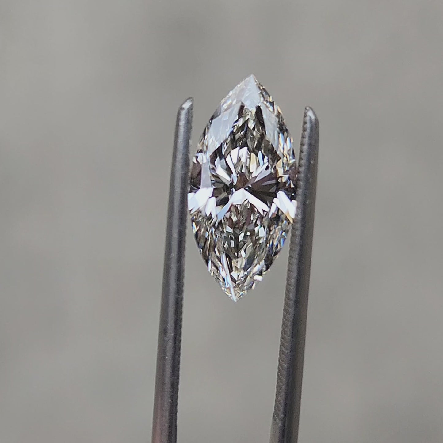 Load and play video in Gallery viewer, 1.78ct Marquise Cut Lab Diamond H/VS1
