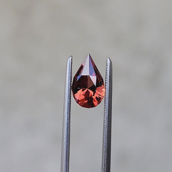 Load and play video in Gallery viewer, 1.15ct Natural Malaya Garnet Pear
