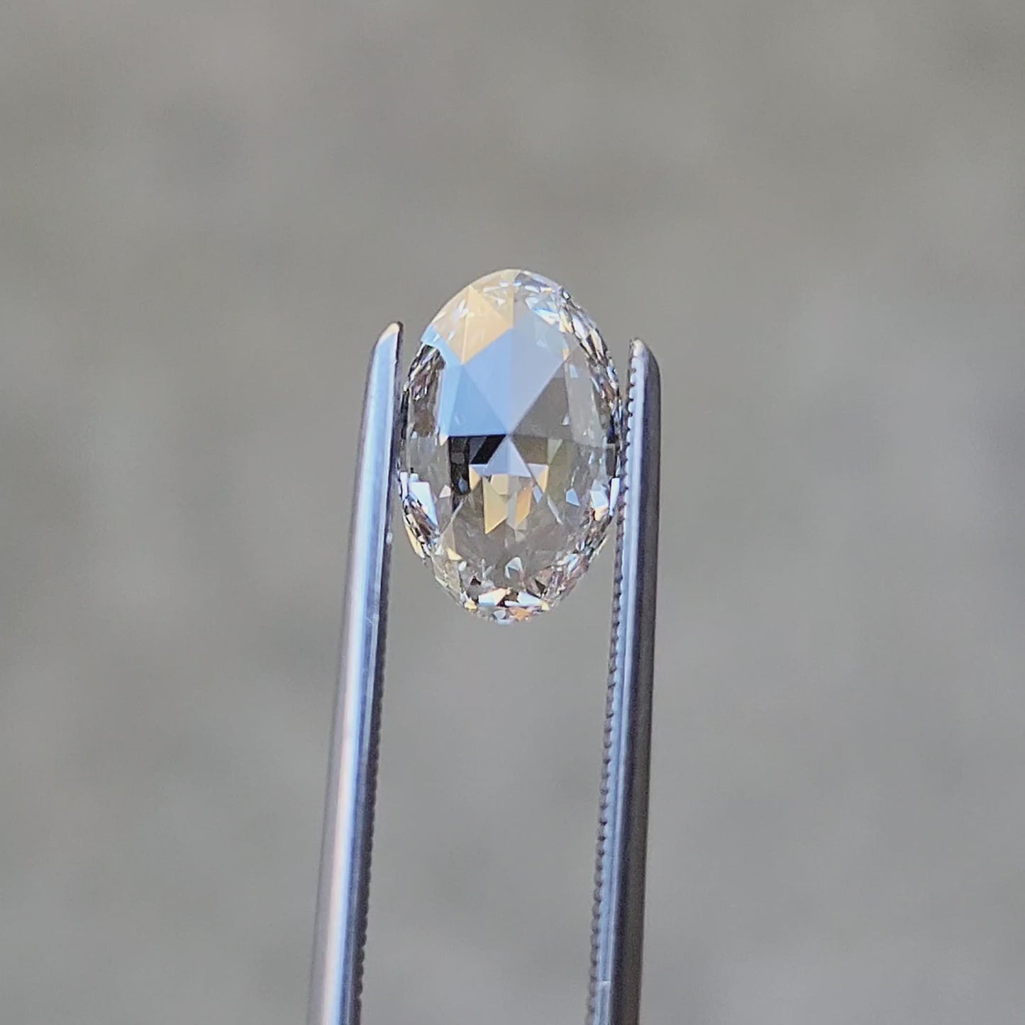 Load and play video in Gallery viewer, 1.07ct Oval Rose Cut Lab Diamond H/VS1
