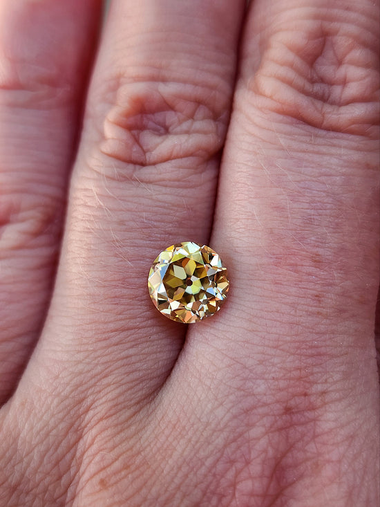 Load image into Gallery viewer, 2.12ct Old European Cut Champagne Moissanite Round
