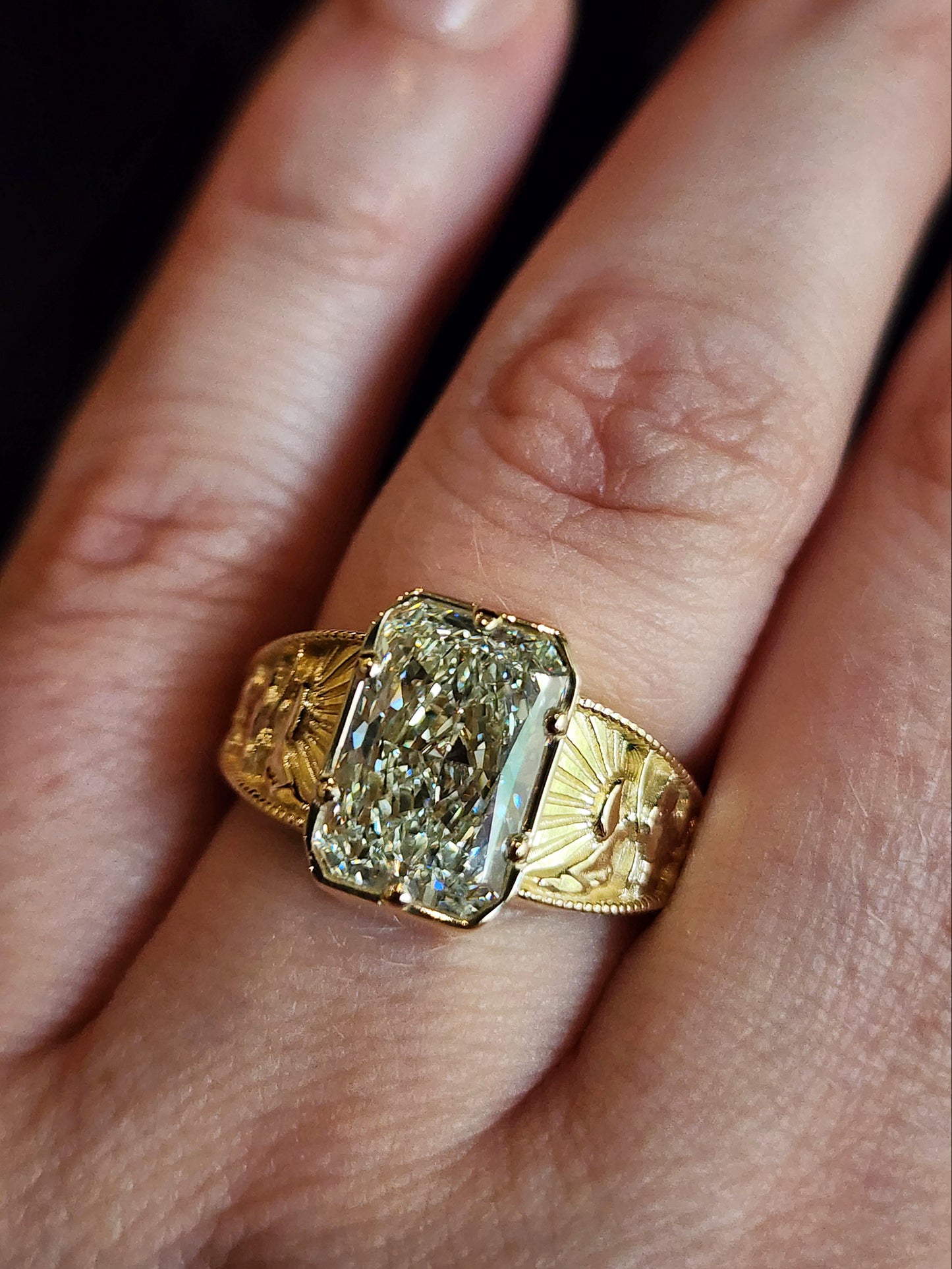 Forest Sprite - Nature Inspired Solitaire with Mountains, Trees and Sun - Fantasy Fine Jewelry 14k Gold image  15