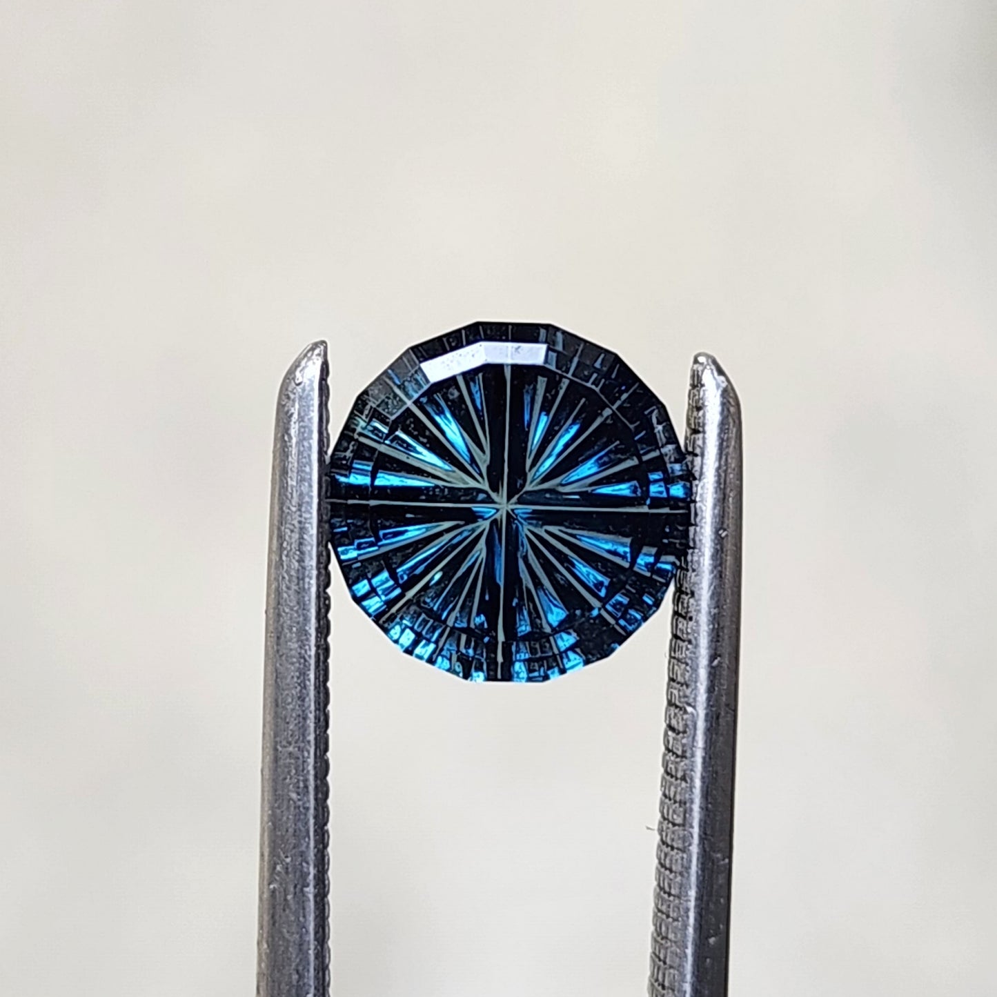 1.13ct Natural Teal Australian Round Sapphire - Starbrite Cut by John Dyer