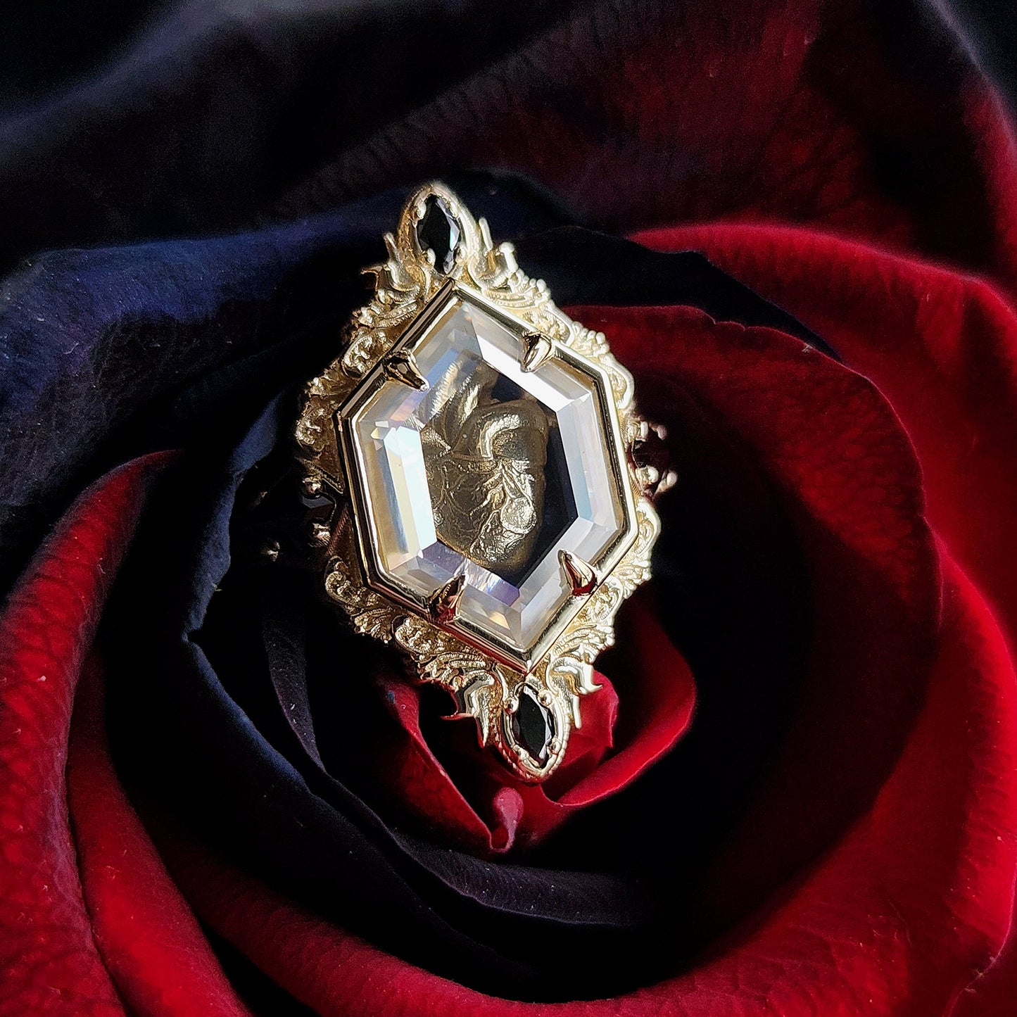 Anatomical Heart Shadowbox Ring  Gothic Alternative Fine Jewelry image 3