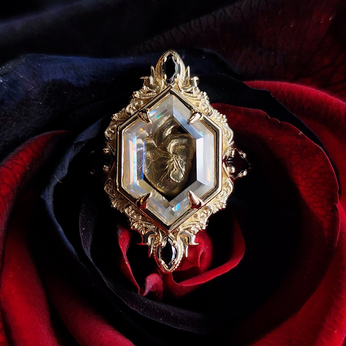 Anatomical Heart Shadowbox Ring  Gothic Alternative Fine Jewelry image 3