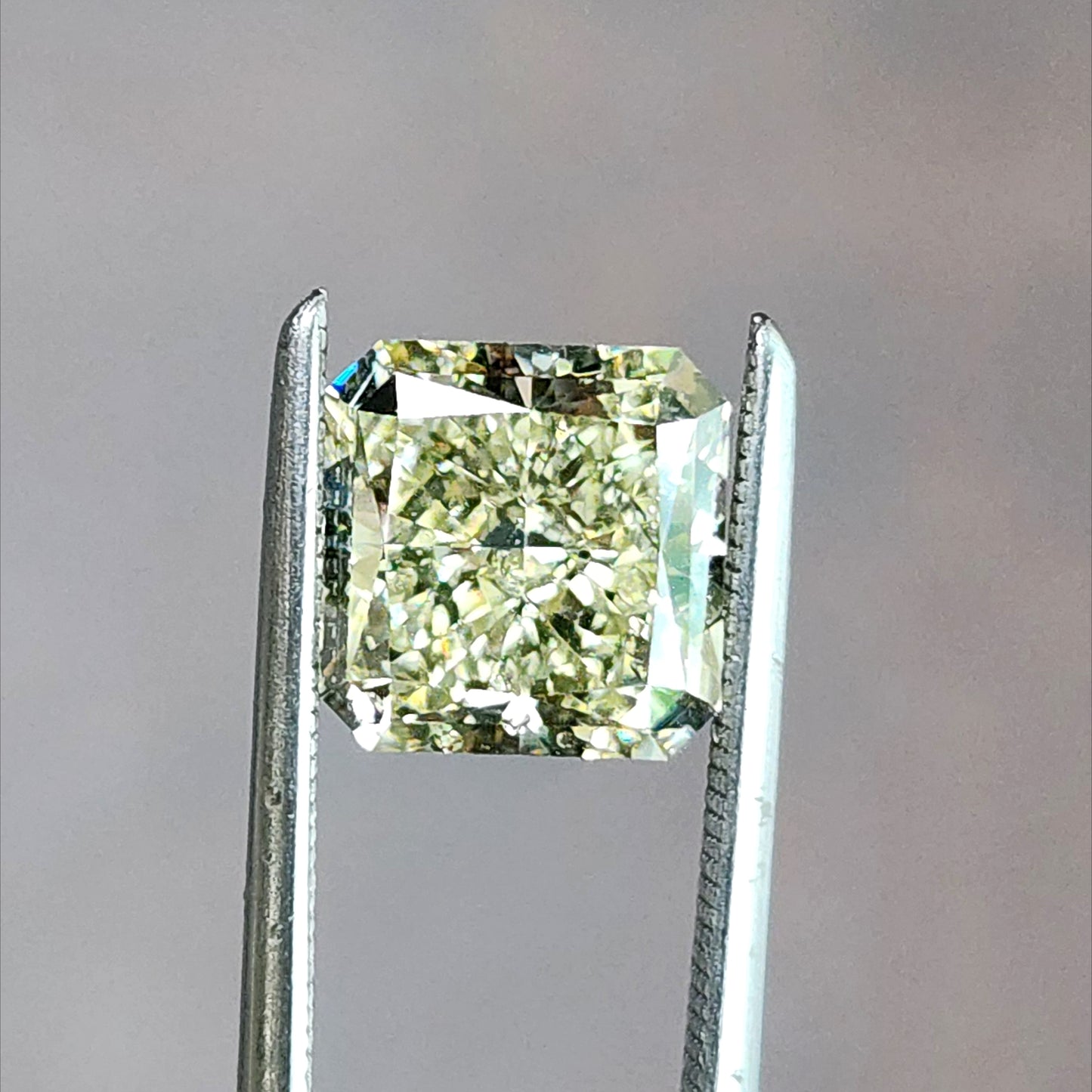 2.39 Lab Diamond Fancy Light Yellow VS2 Radiant Cut