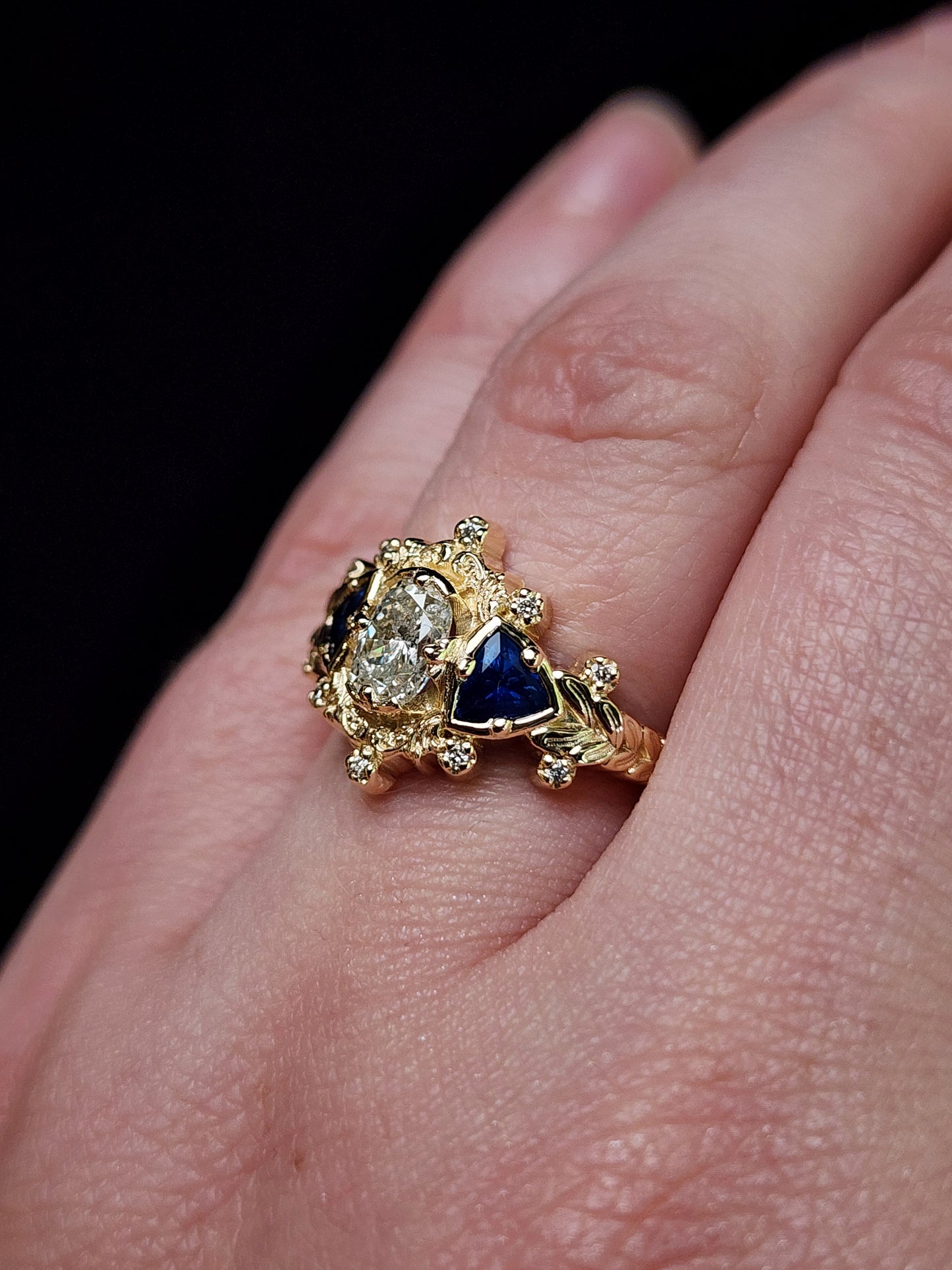Natural Oval Diamond and Natural Blue Sapphires Leaf and Filigree Ring in 14k Yellow Gold image 11