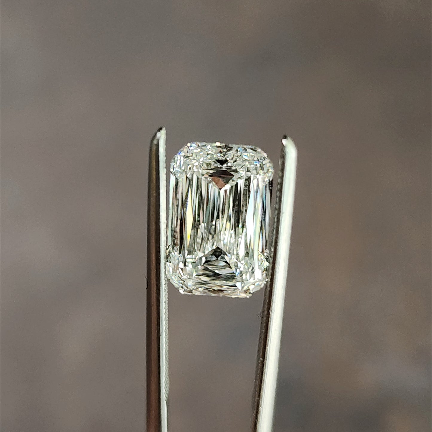 2.54ct Lab Diamond Crisscut or Ashoka Cut F/VVS2