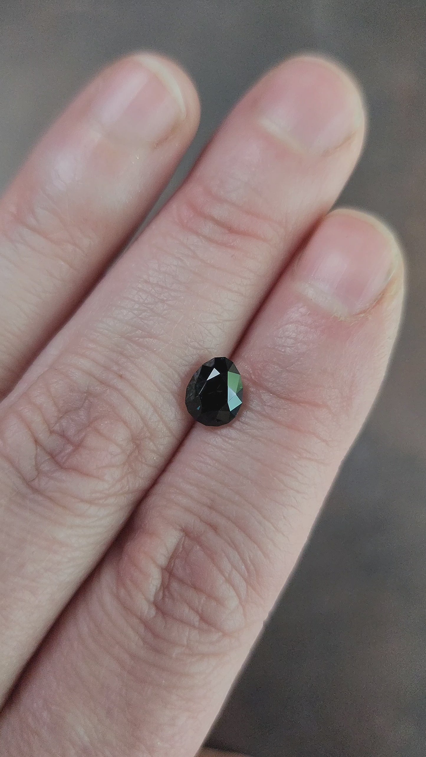 Load and play video in Gallery viewer, 1.38ct Natural Australian Sapphire Egg Avocado Cut
