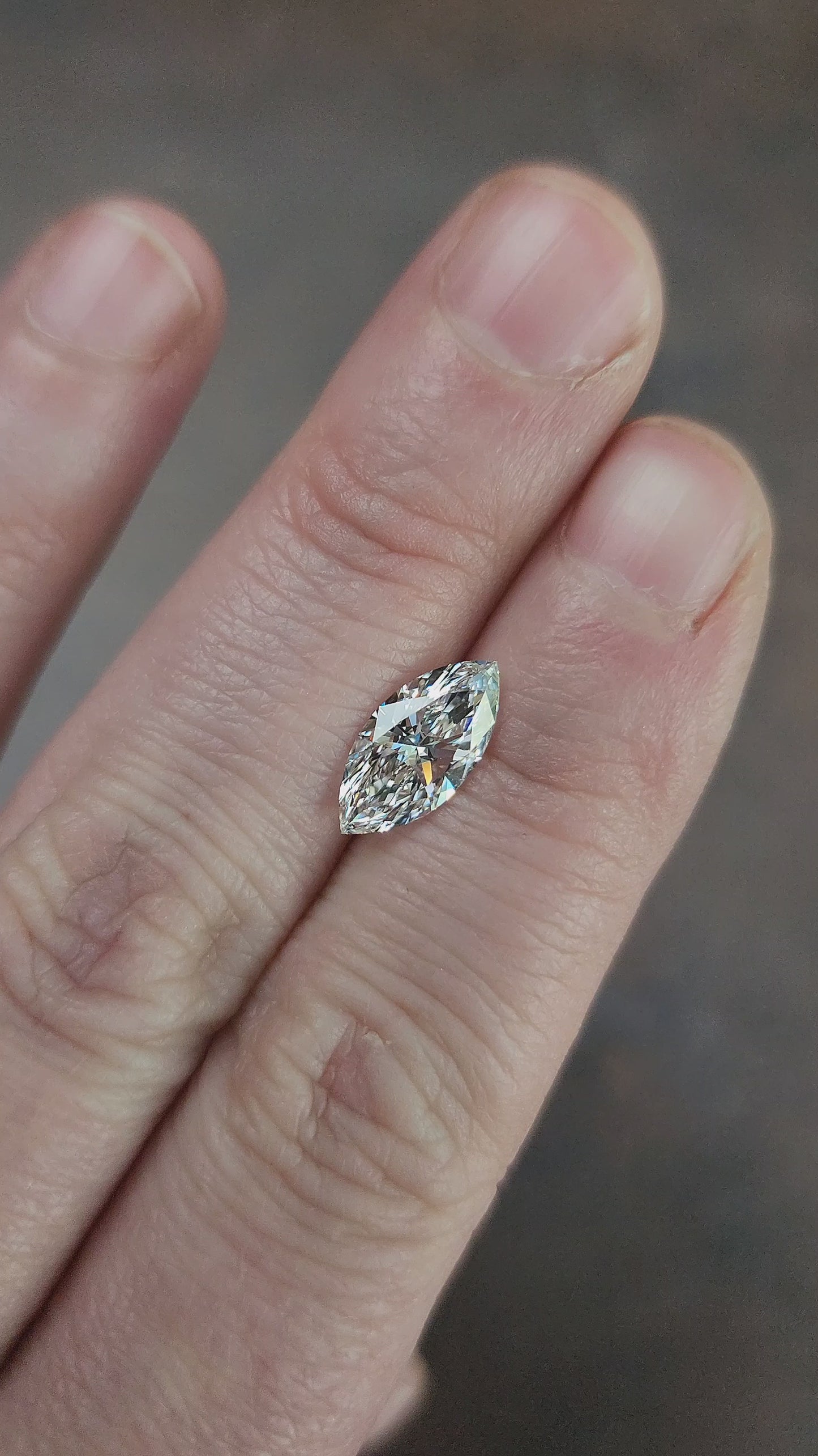 Load and play video in Gallery viewer, 1.70ct Lab Diamond E/VS1 Marquise Cut
