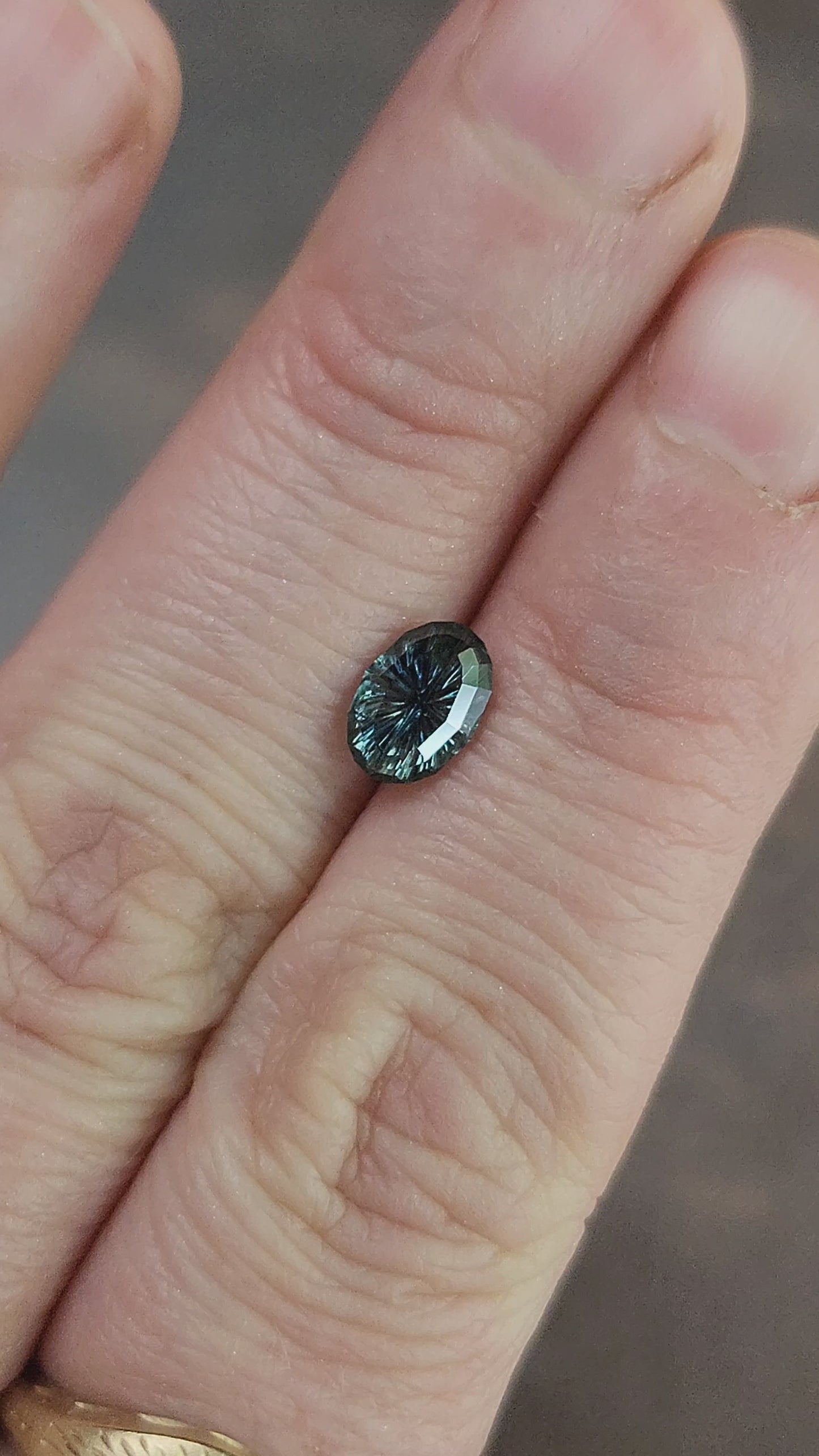 Load and play video in Gallery viewer, 1.12ct Natural Montana Sapphire Oval Fantasy Cut
