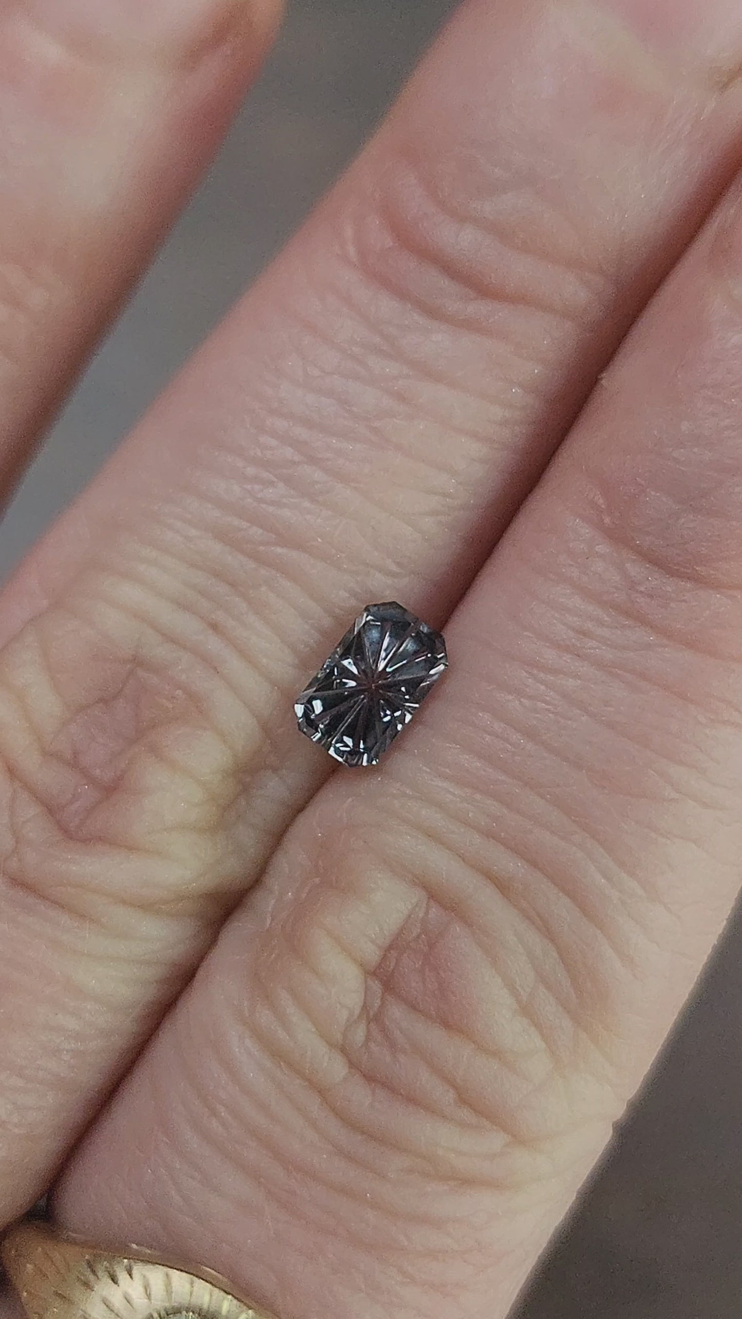 Load and play video in Gallery viewer, .84ct Natural Montana Sapphire Fantasy Cut
