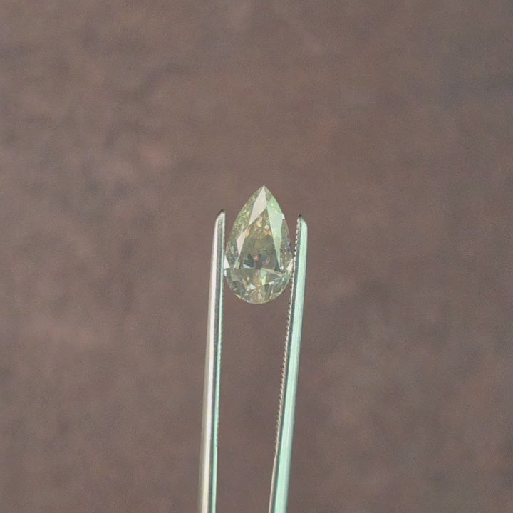 Load and play video in Gallery viewer, 1.04ct Natural Diamond Old Mine Cut Pear L/I1
