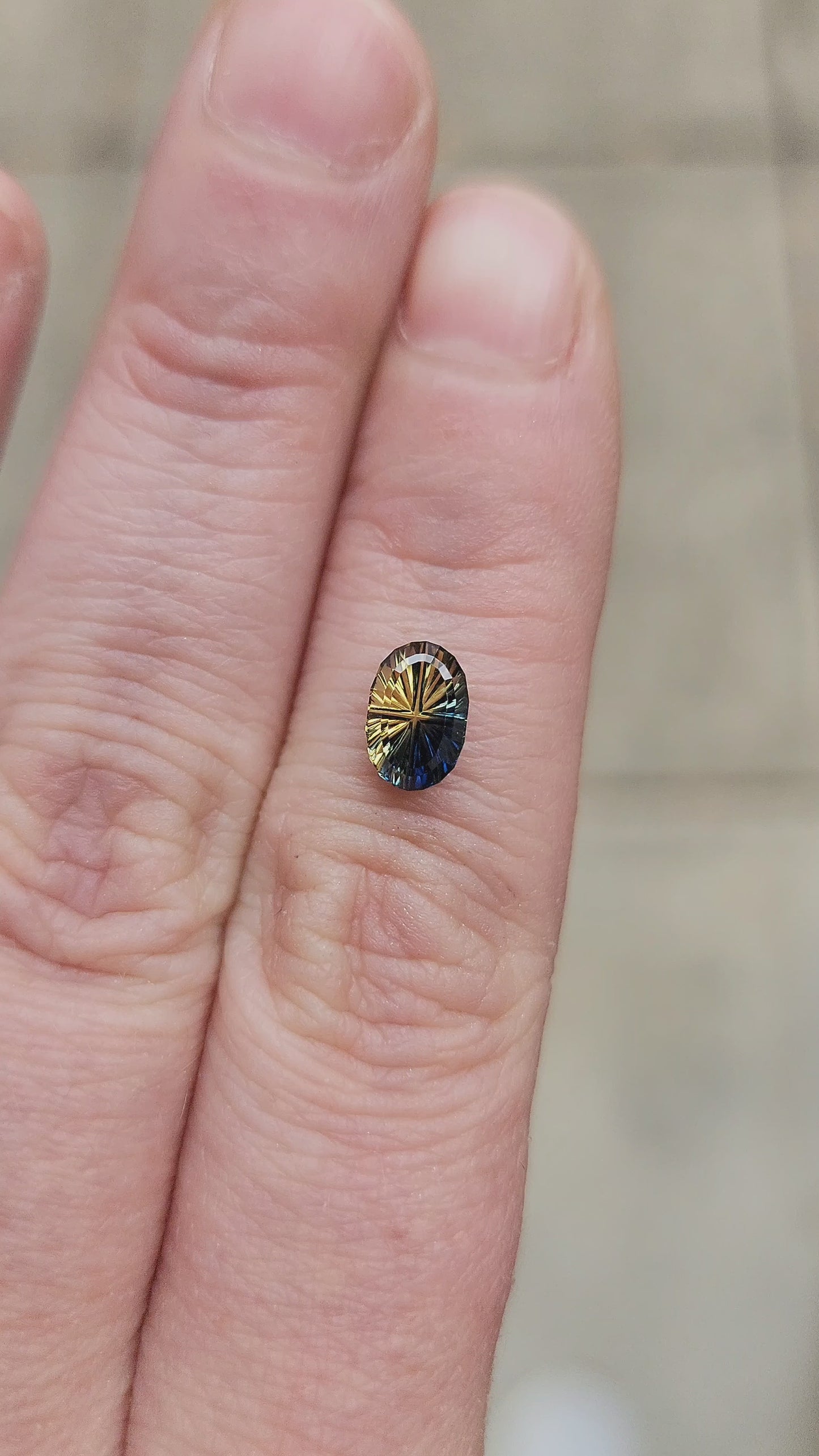 Load and play video in Gallery viewer, 1.16ct Natural Parti Australian Oval Sapphire - Starbrite Cut by John Dyer
