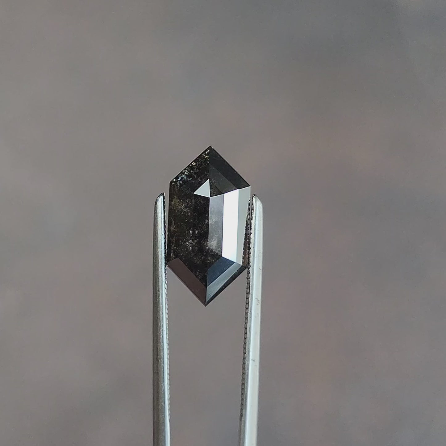 Load and play video in Gallery viewer, salt and pepper lab grown rose duchess cut
