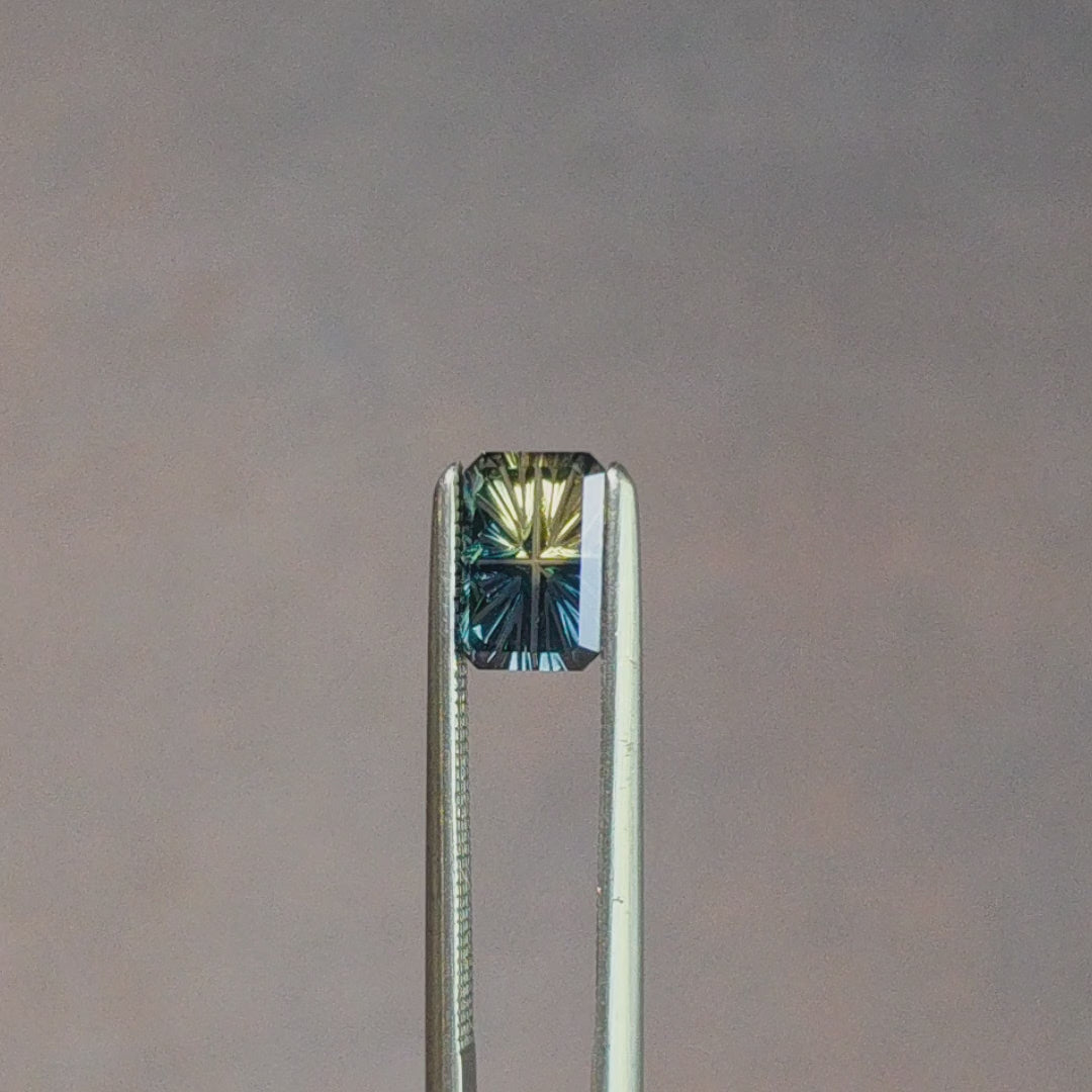 Load and play video in Gallery viewer, .90ct Parti Natural Australian Sapphire Fantasy Cut by Brett Kosnar
