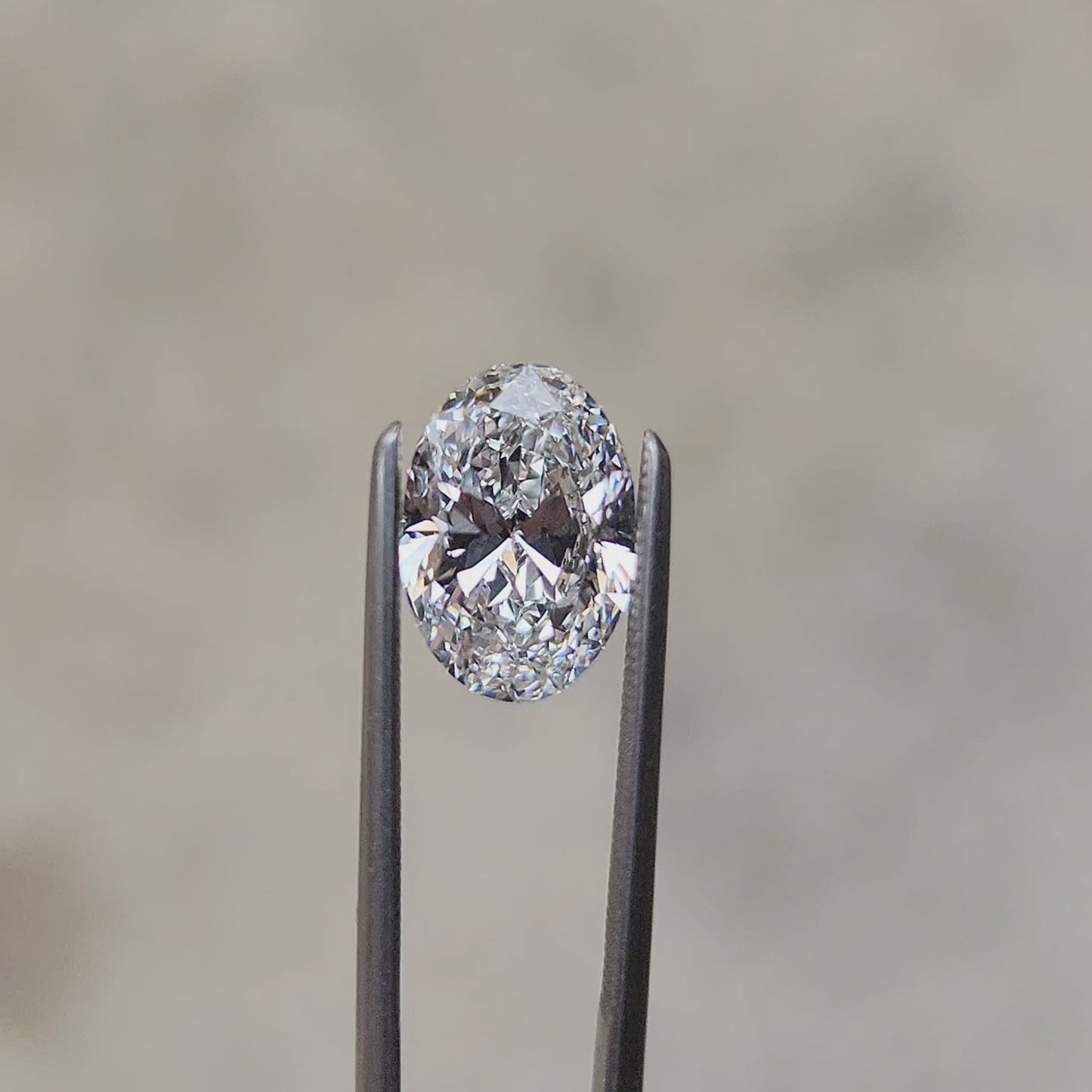2.09ct Oval Lab Diamond E/VVS2