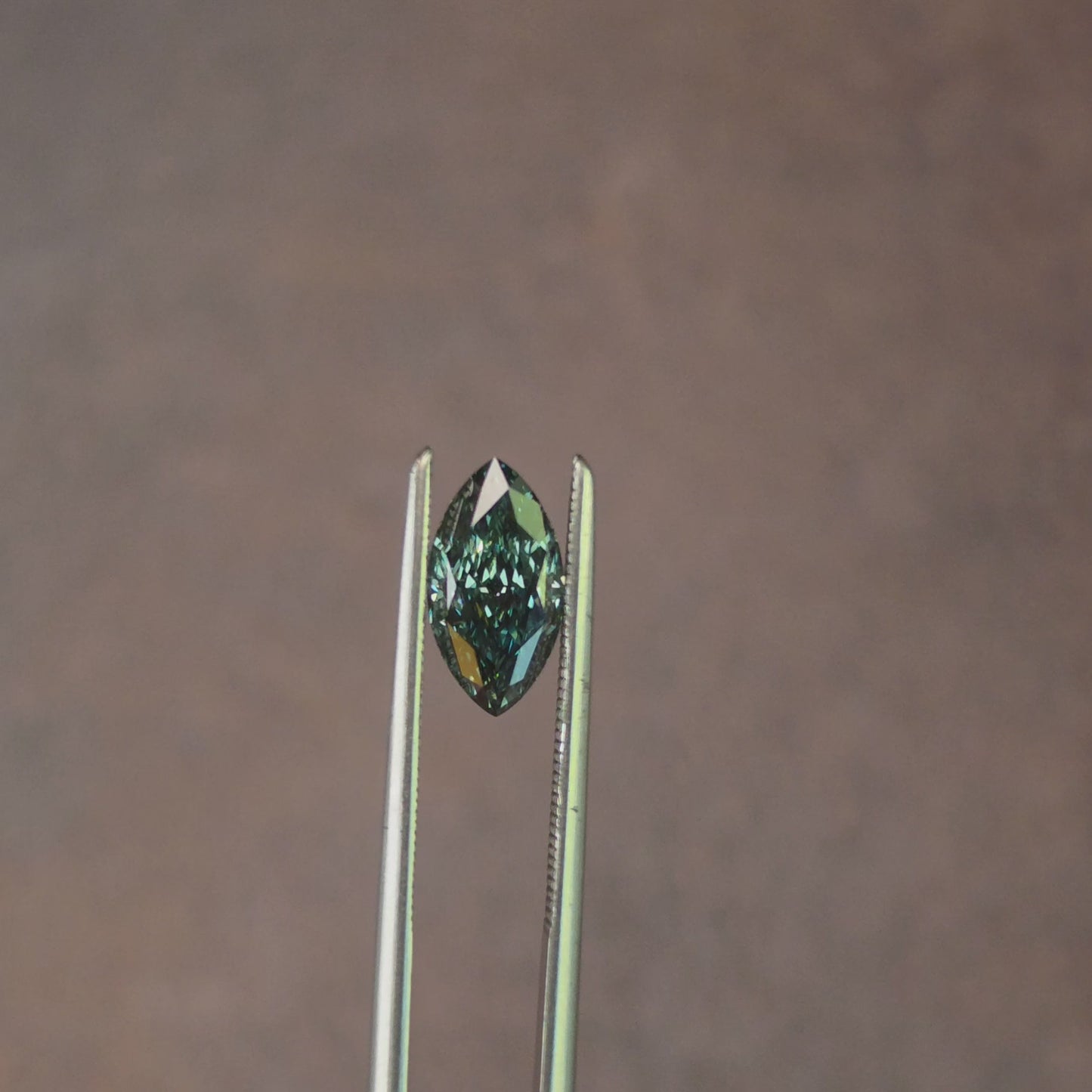 Load and play video in Gallery viewer, 1.11ct Marquise Green Lab Diamond VVS2
