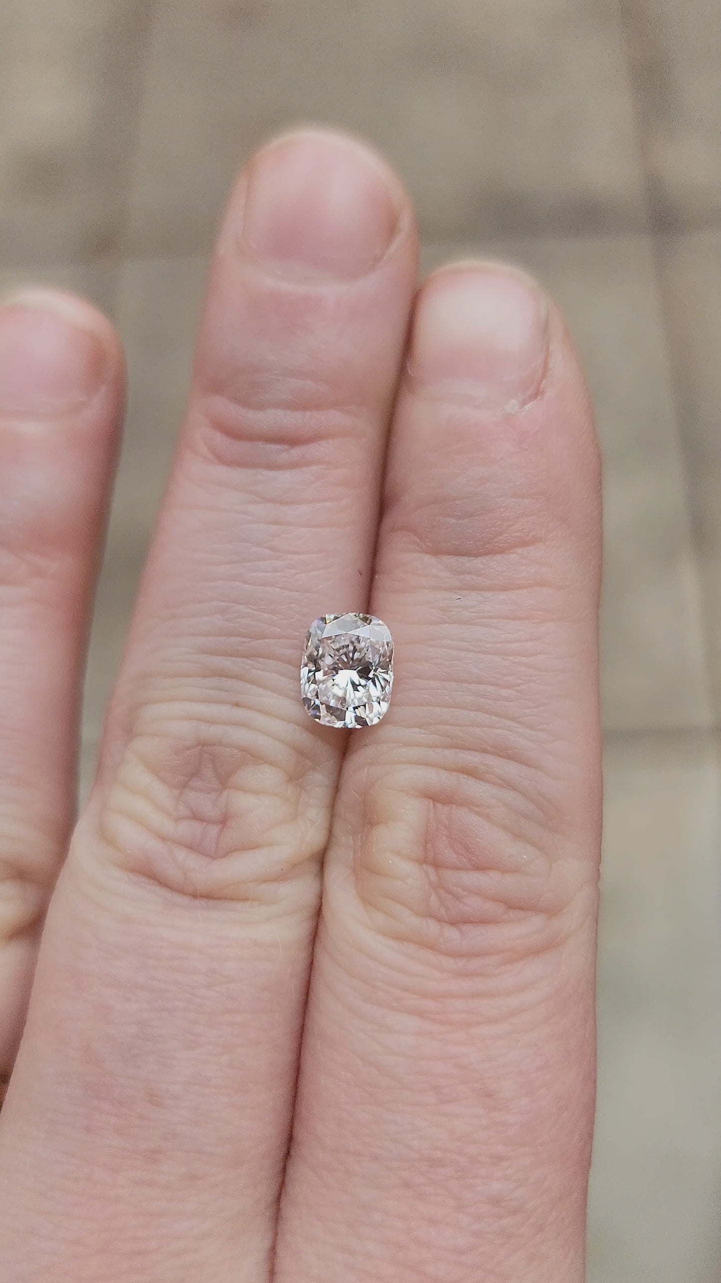 Load and play video in Gallery viewer, 1.49ct Cushion Lab Diamond E/VS1
