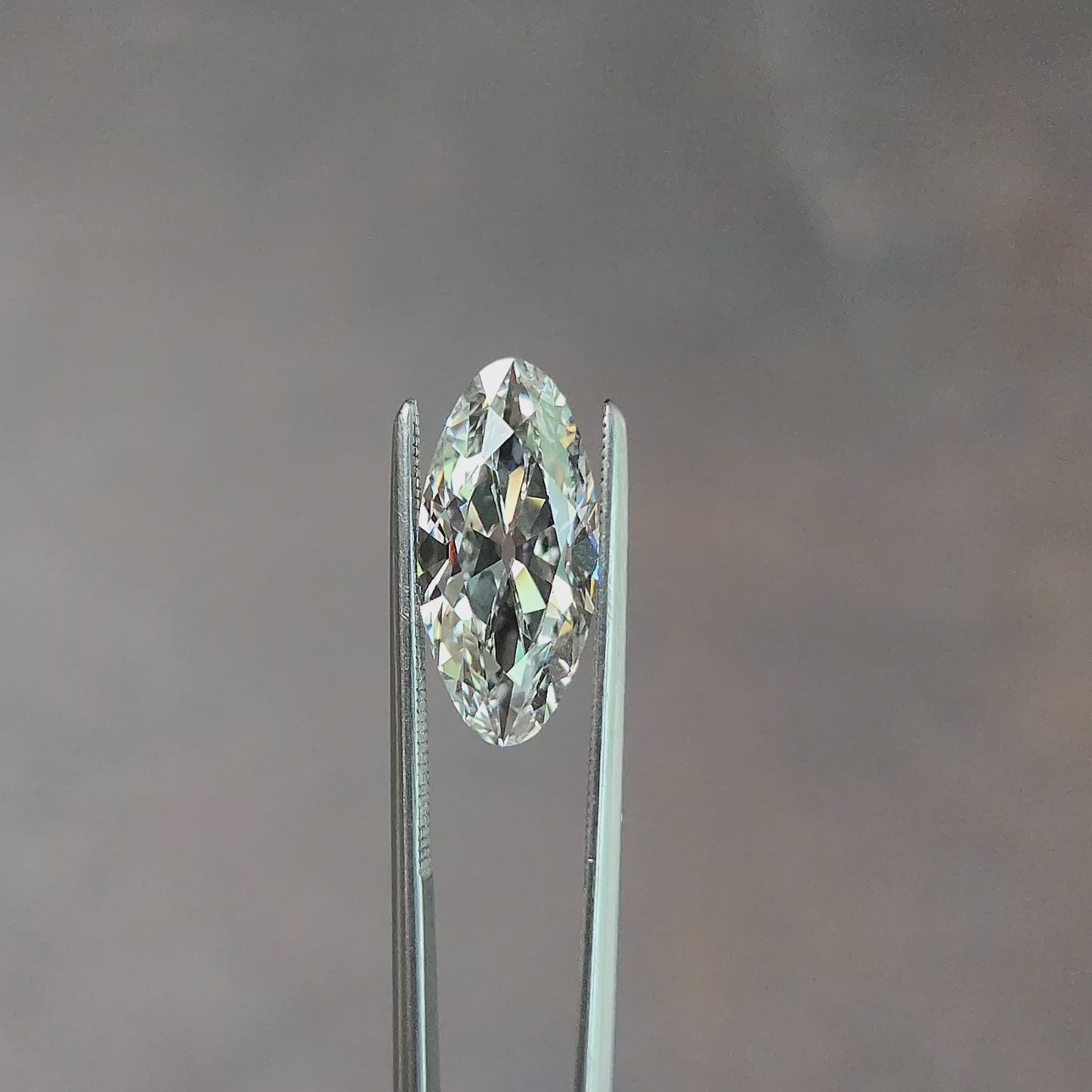Load and play video in Gallery viewer, 3.08ct Lab Diamond F/VS1 Moval Antique Cut
