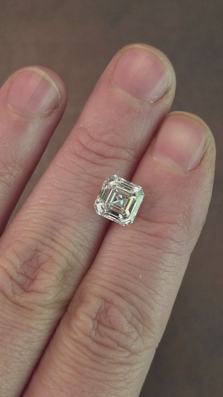 Load and play video in Gallery viewer, 2.80ct Asscher Lab Diamond D/VVS2
