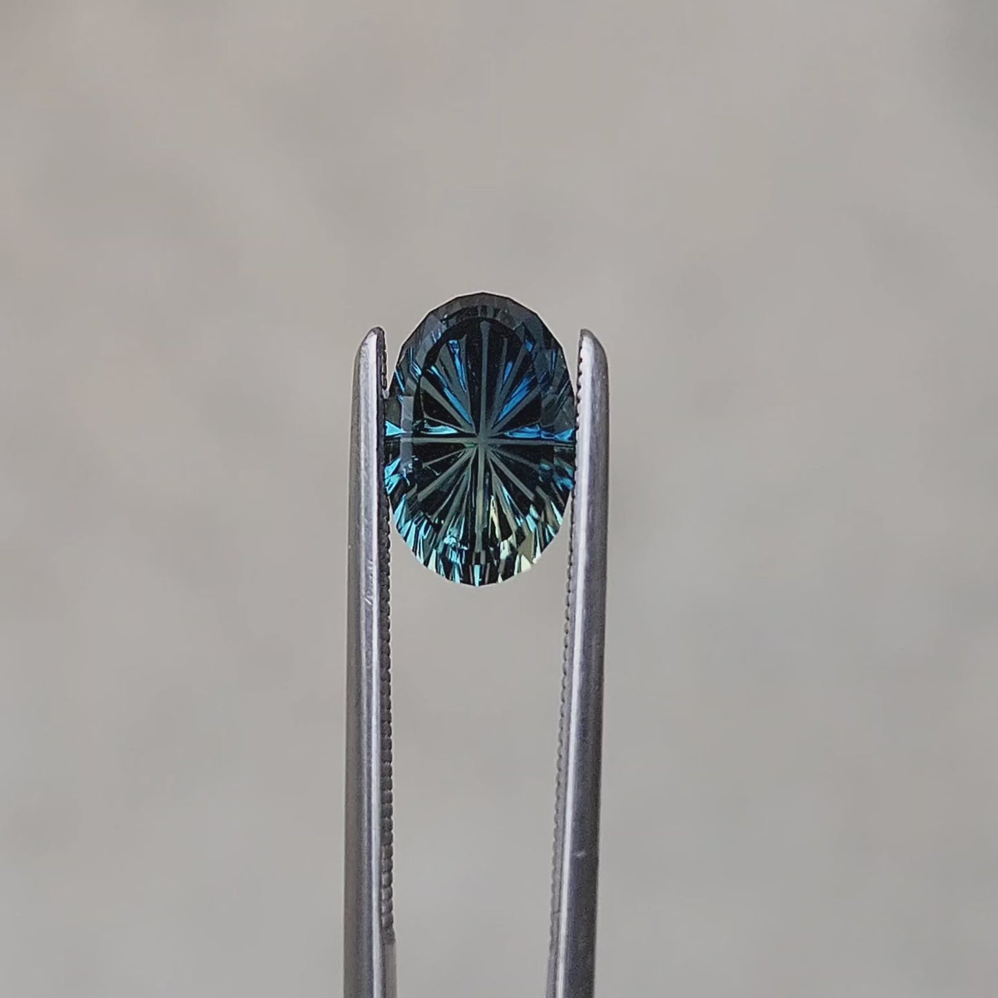 1.93ct Natural Parti Oval Australian Sapphire - Starbrite Cut by John Dyer