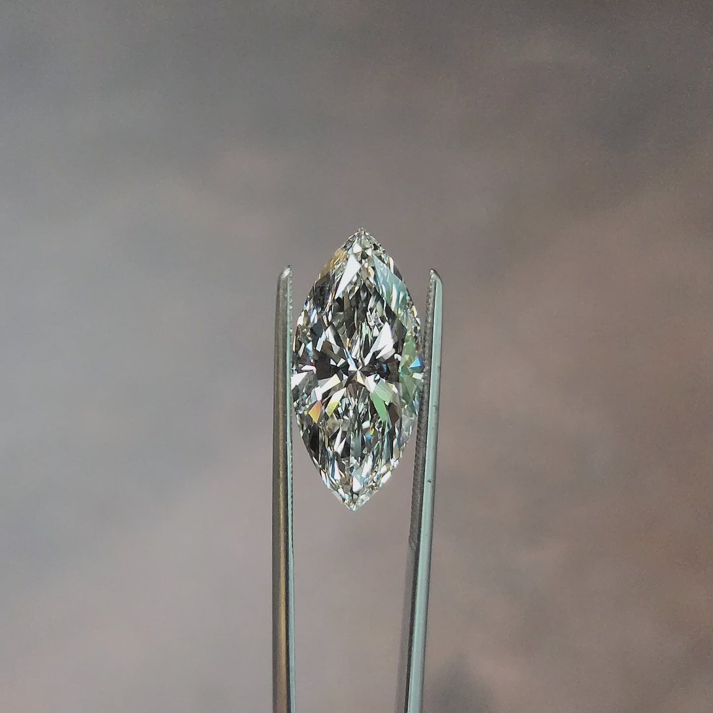 Load and play video in Gallery viewer, 4.57ct Marquise Lab Diamond H/VVS2
