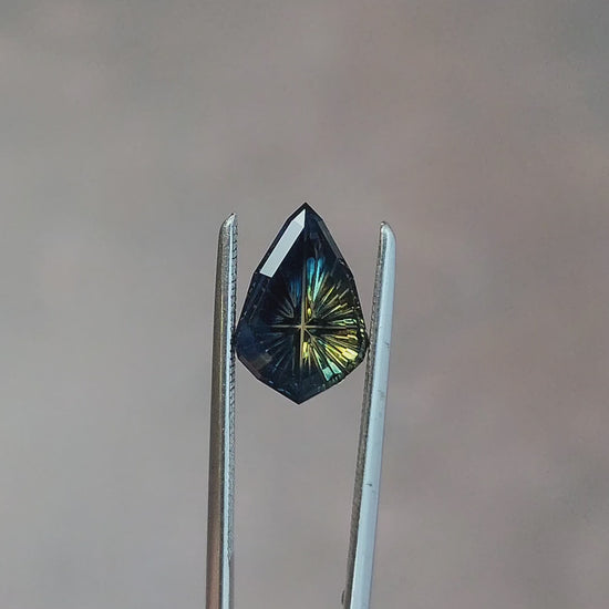 1.65ct Bi Color Parti Sapphire Pear/Shield Fantasy Cut by Brett Kosnar