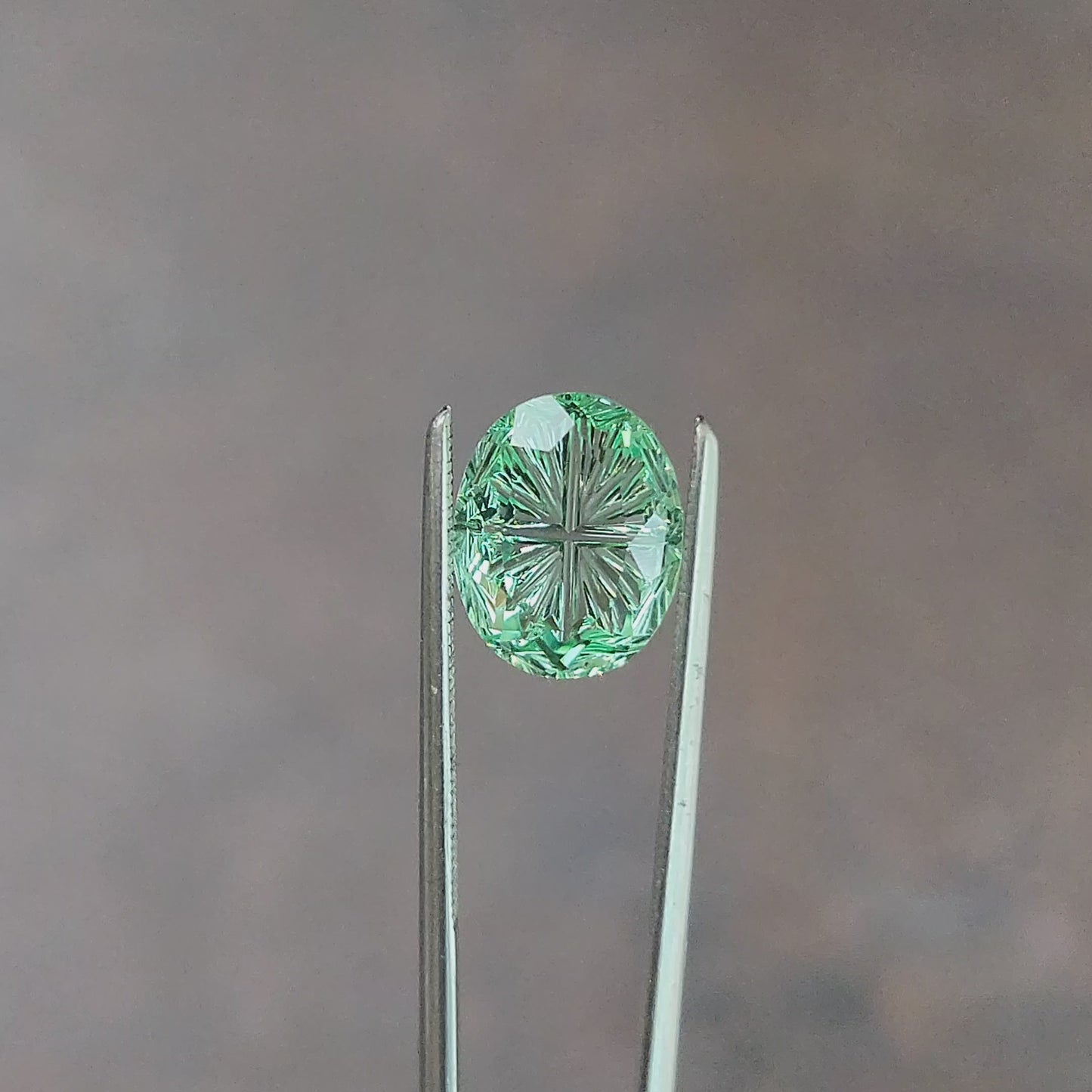Load and play video in Gallery viewer, 3.12ct Lab Sapphire Mint Green Fantasy Cut Oval
