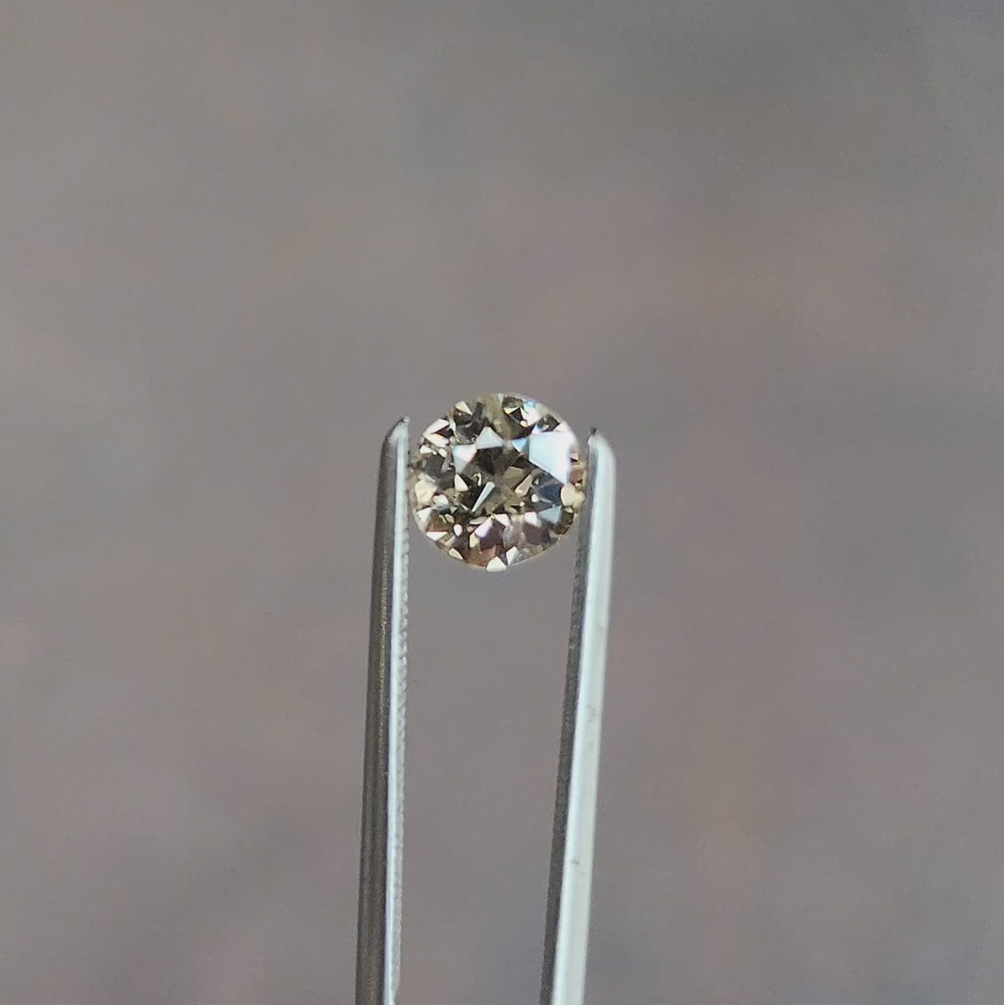 Load and play video in Gallery viewer, natural champagne antique old mine cut diamond
