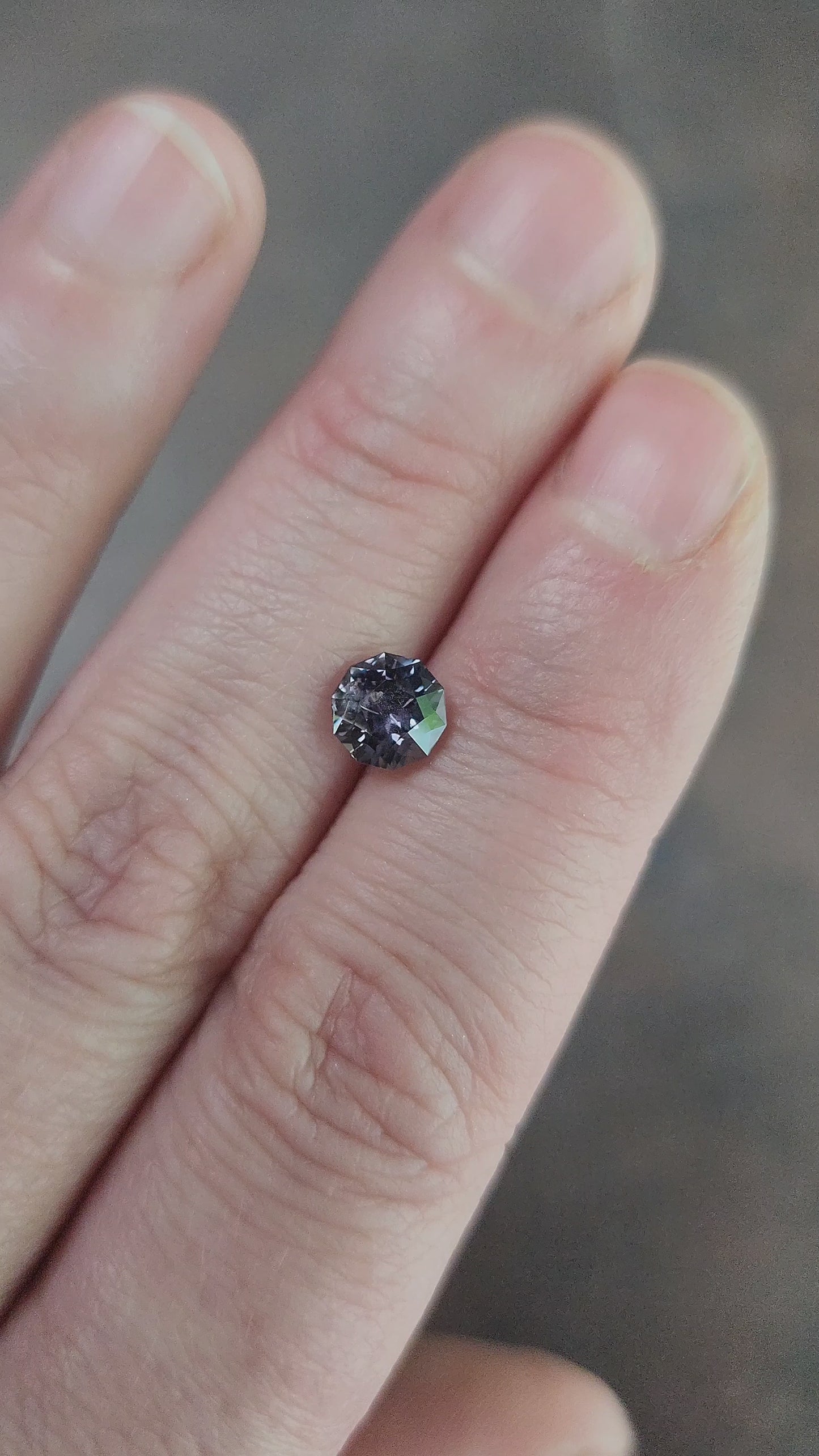 Load and play video in Gallery viewer, 1.40ct Natural Montana Color Change Sapphire Round Cut
