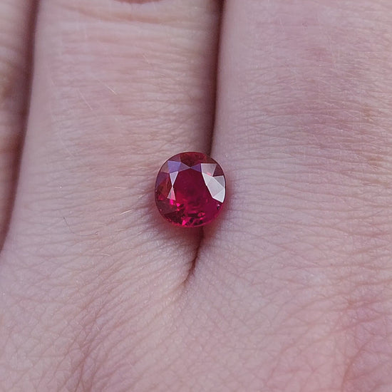 Load and play video in Gallery viewer, 1.13 Natural Cushion Cut Ruby
