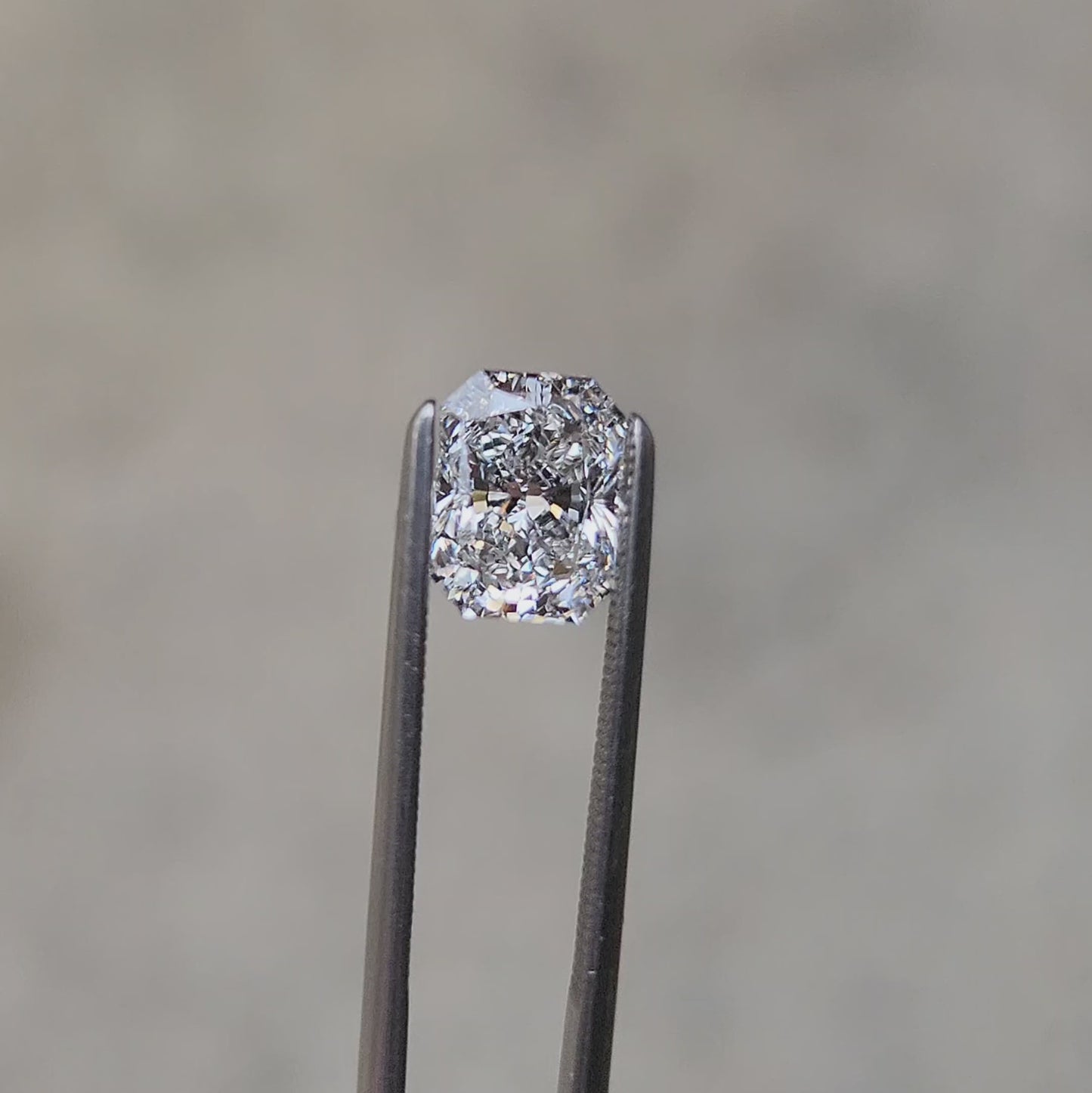 1.30ct Radiant Cut Lab Diamond F/VVS2