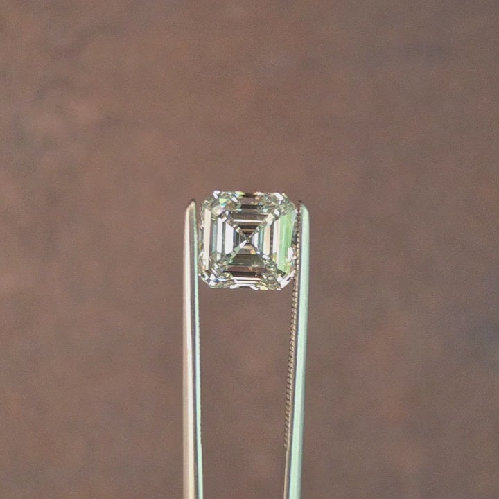 Load and play video in Gallery viewer, 2.09ct Asscher Lab Diamond G/VVS2
