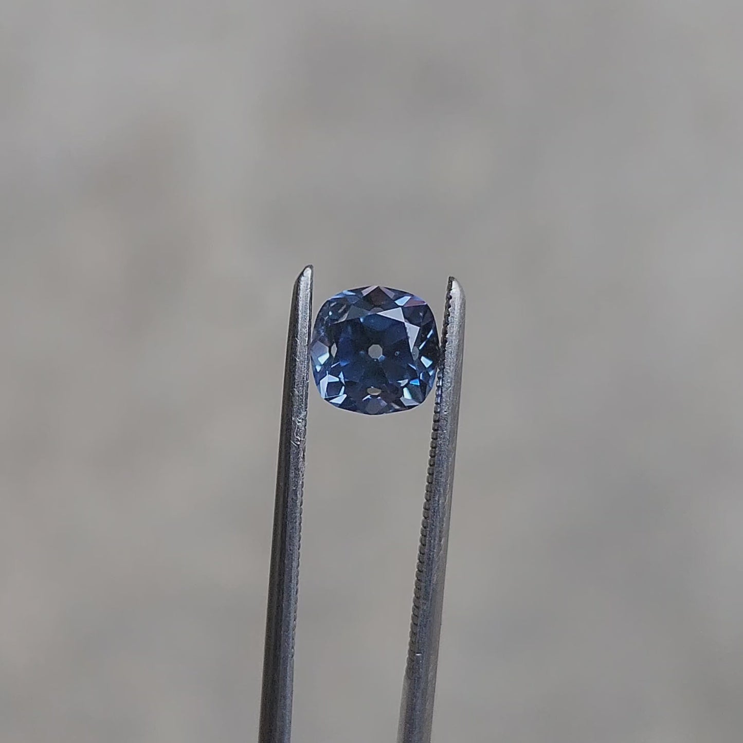 Load and play video in Gallery viewer, Natural Blue Sapphire Unheated from Montana
