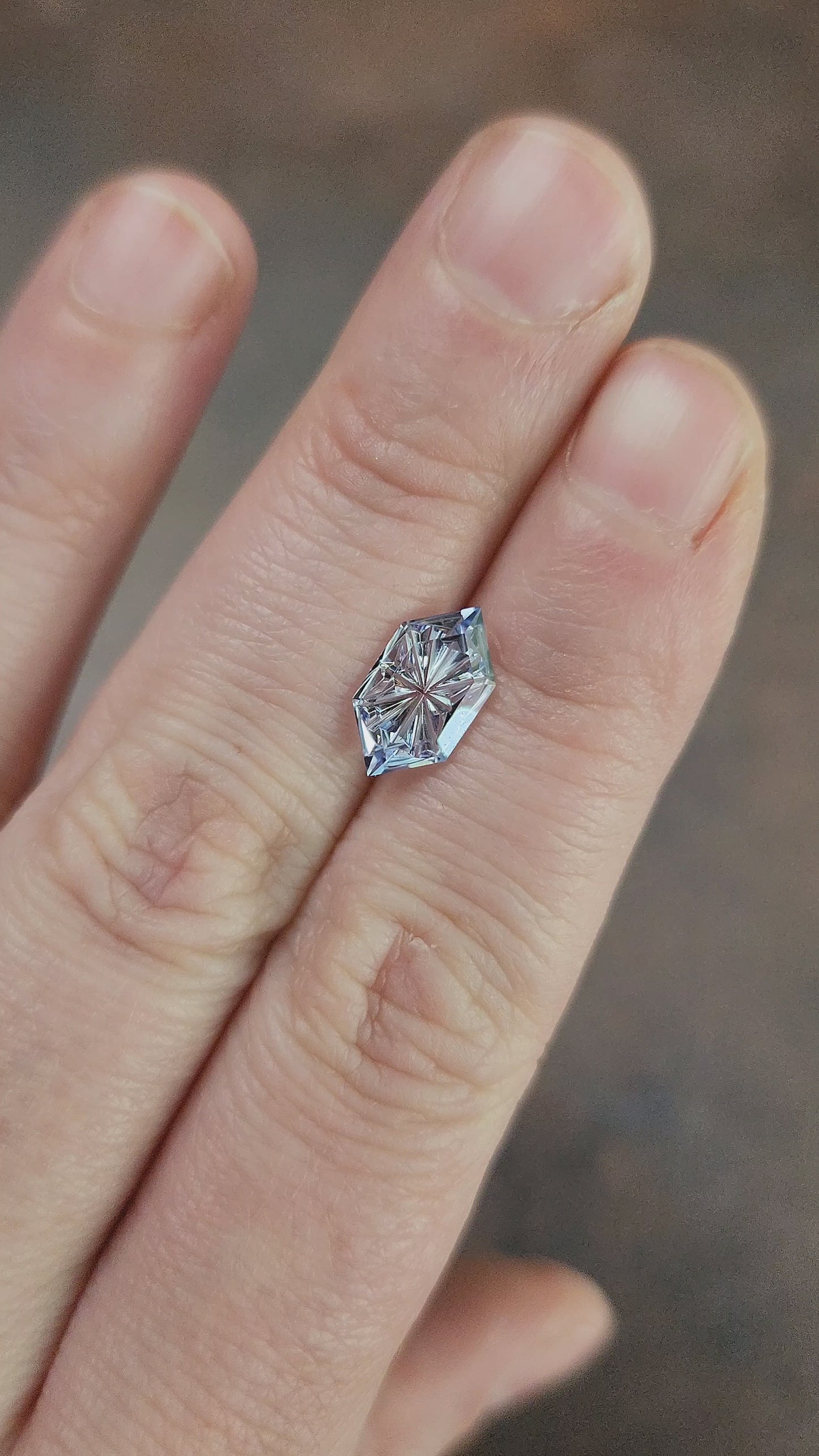 Load and play video in Gallery viewer, 2.15ct Lab Sapphire Light Purple Blue Elongated Hexagon by ifacet gems
