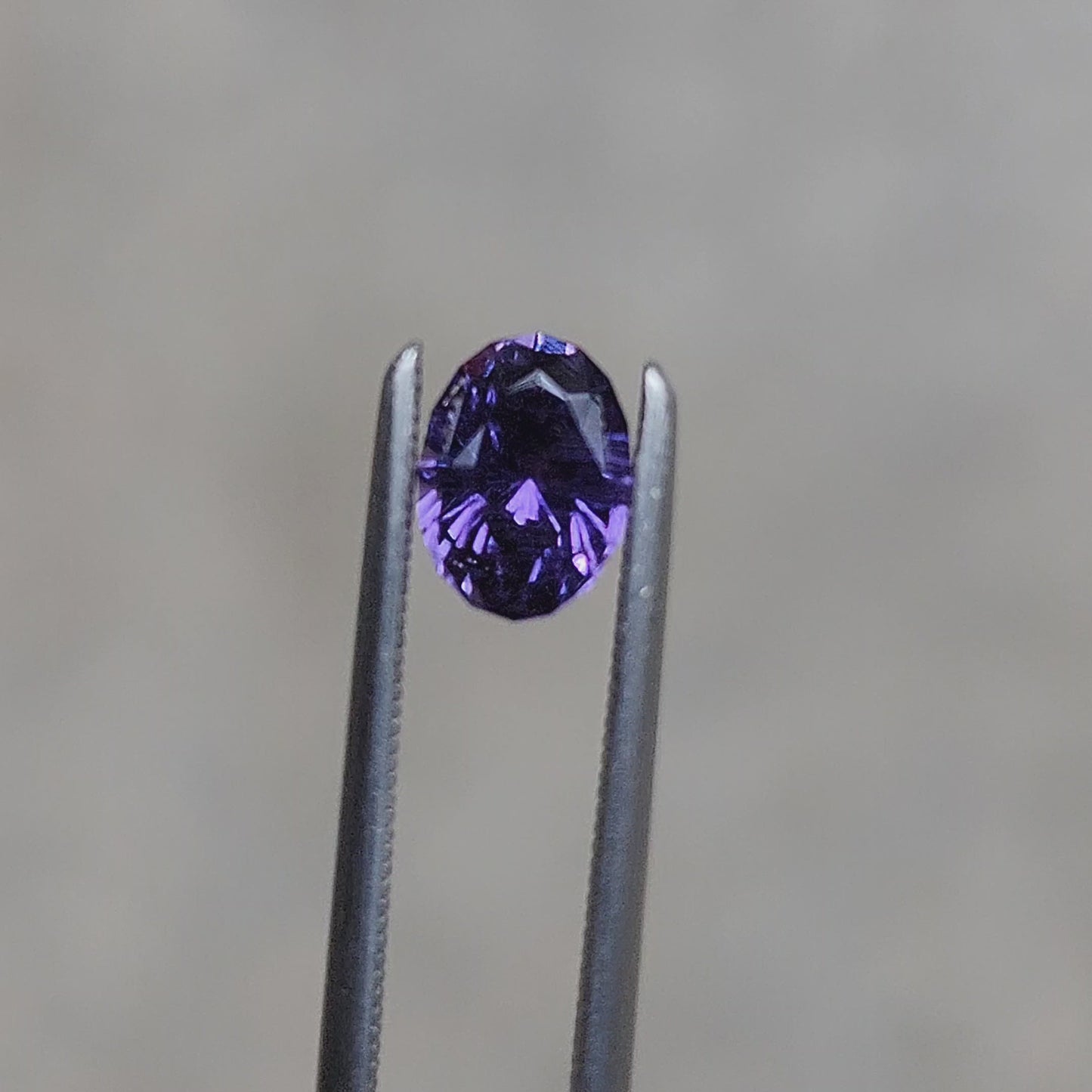 Load and play video in Gallery viewer, .98 Natural Purple Oval Umba Sapphire
