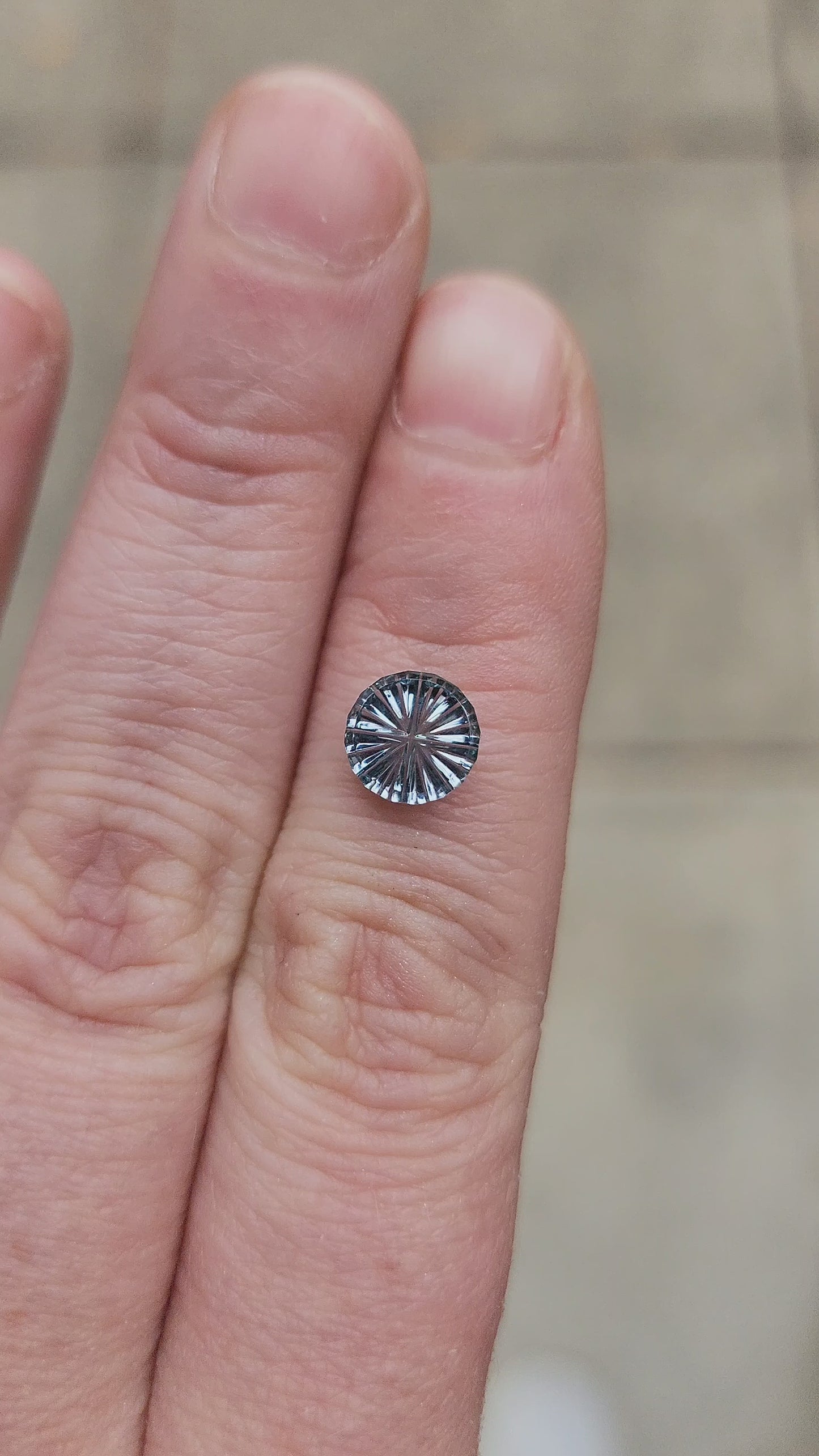 Load and play video in Gallery viewer, 1.30ct Natural Gray Blue Round Montana Sapphire - Starbrite Cut by John Dyer
