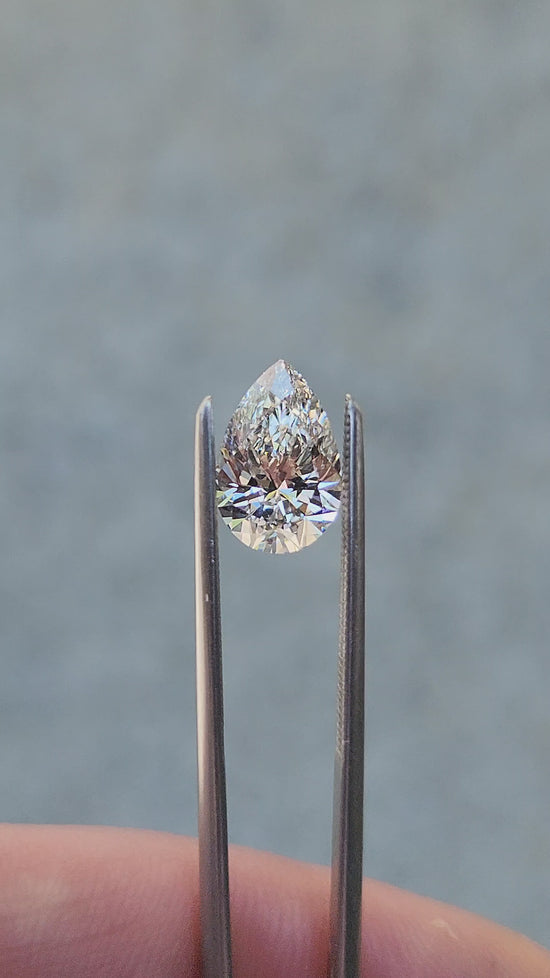 Load and play video in Gallery viewer, 1.41ct Pear Lab Diamond I/VS1
