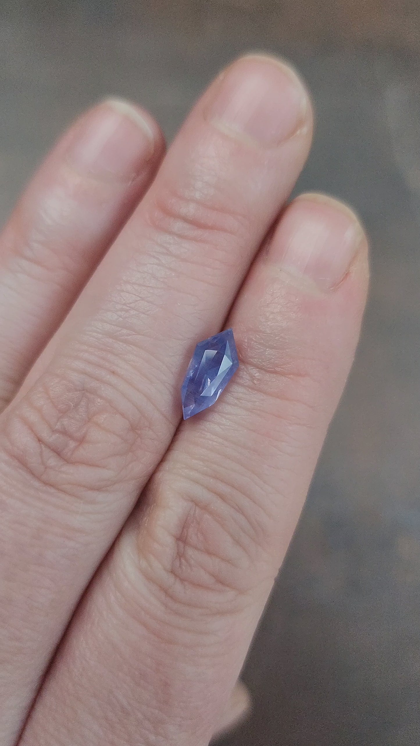 Load and play video in Gallery viewer, natural blue shield sapphire from Sri Lanka
