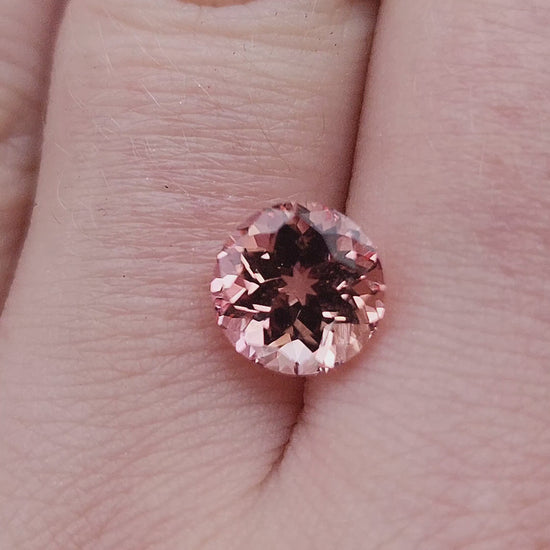 Load and play video in Gallery viewer, Round Cut Chatham Peachy Pink Champagne Sapphire - For Build Your Own Pieces
