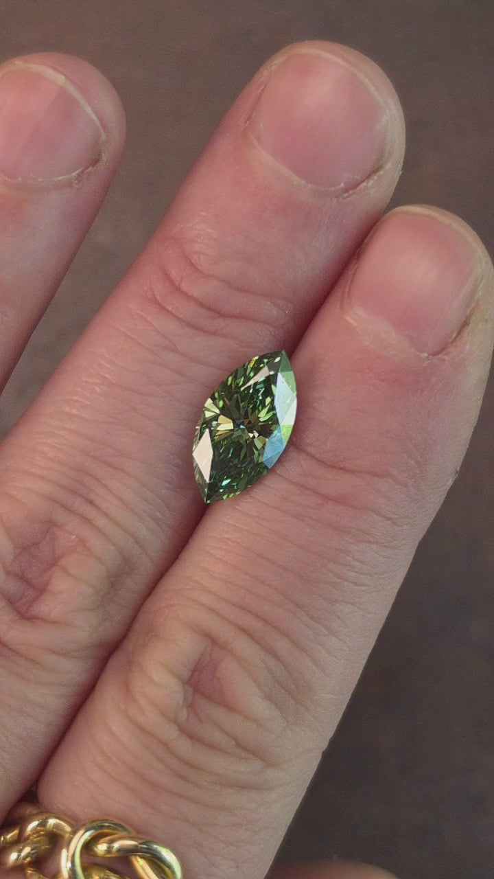 Load and play video in Gallery viewer, 2.52ct Marquise Green Lab Diamond VVS2
