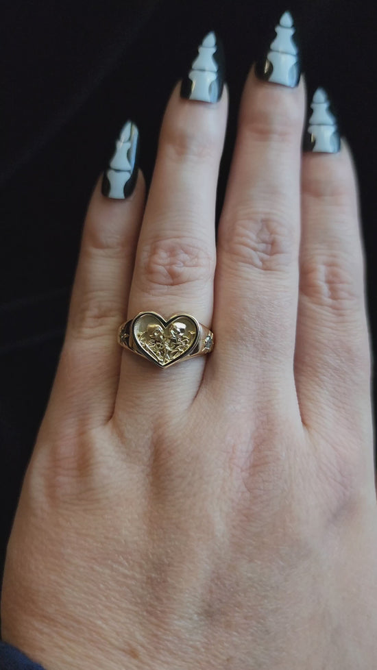 Load and play video in Gallery viewer, 14k Gold Heart Signet Ring The Lovers Skeleton Final Embrace - Gothic Romantic Engagement Ring Salt &amp;amp; Pepper Diamonds Memento Mori Modern Mourning
