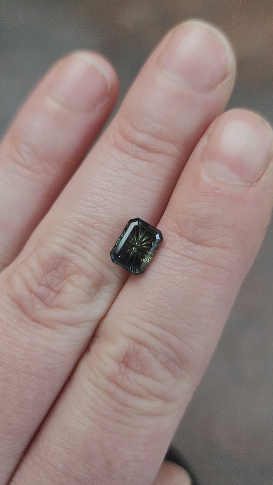 Load and play video in Gallery viewer, 2.15ct Bi color Blue Green Sapphire Rectangle Fantasy Cut by Brett Kosnar
