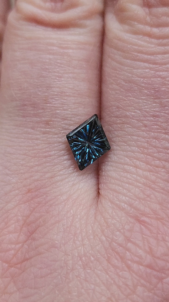 Load and play video in Gallery viewer, 1.20ct Natural Teal Australian Sapphire Kite - Star Brite Cut by John Dyer
