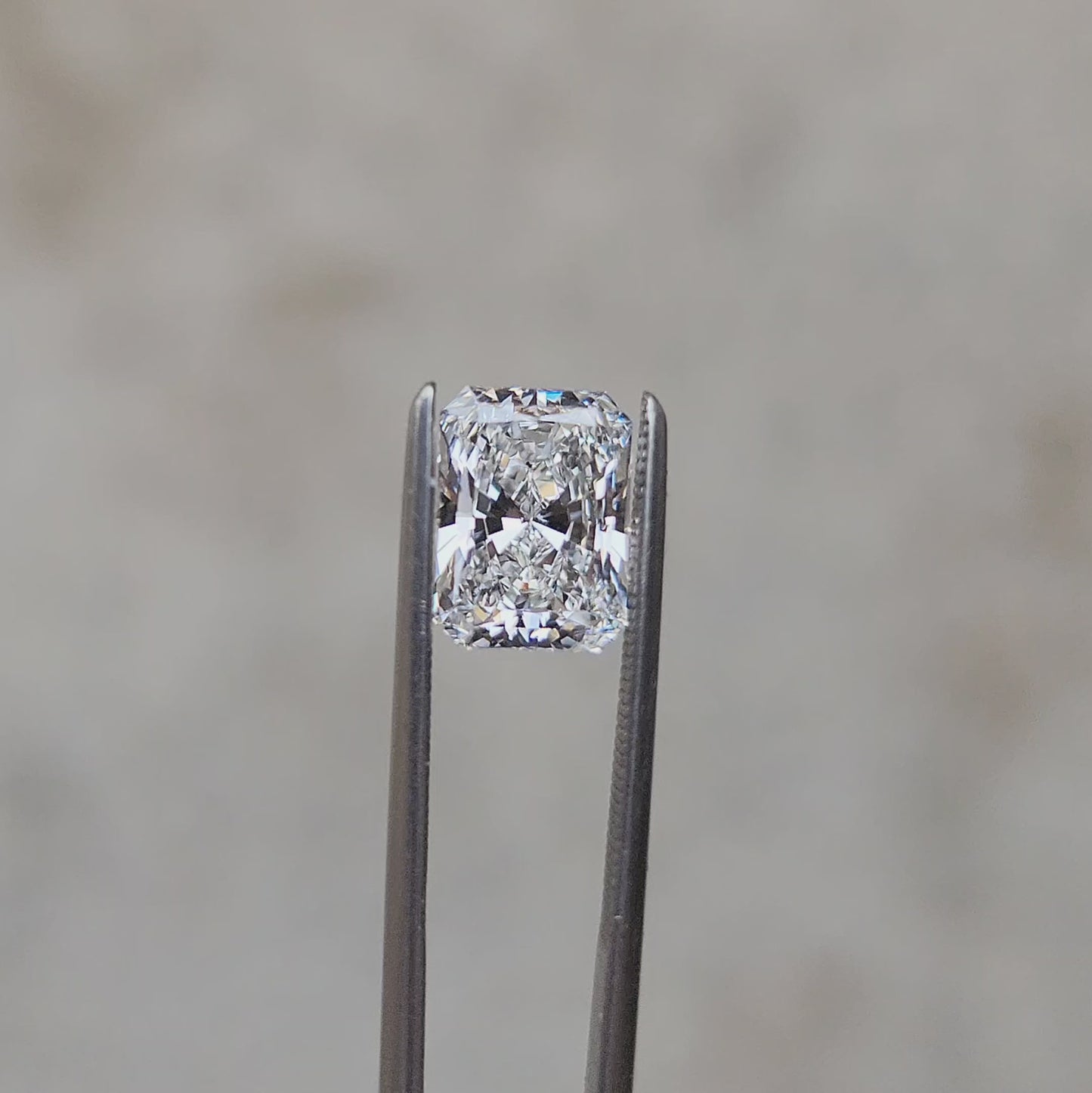1.88ct Radiant Cut Lab Diamond E/VS2
