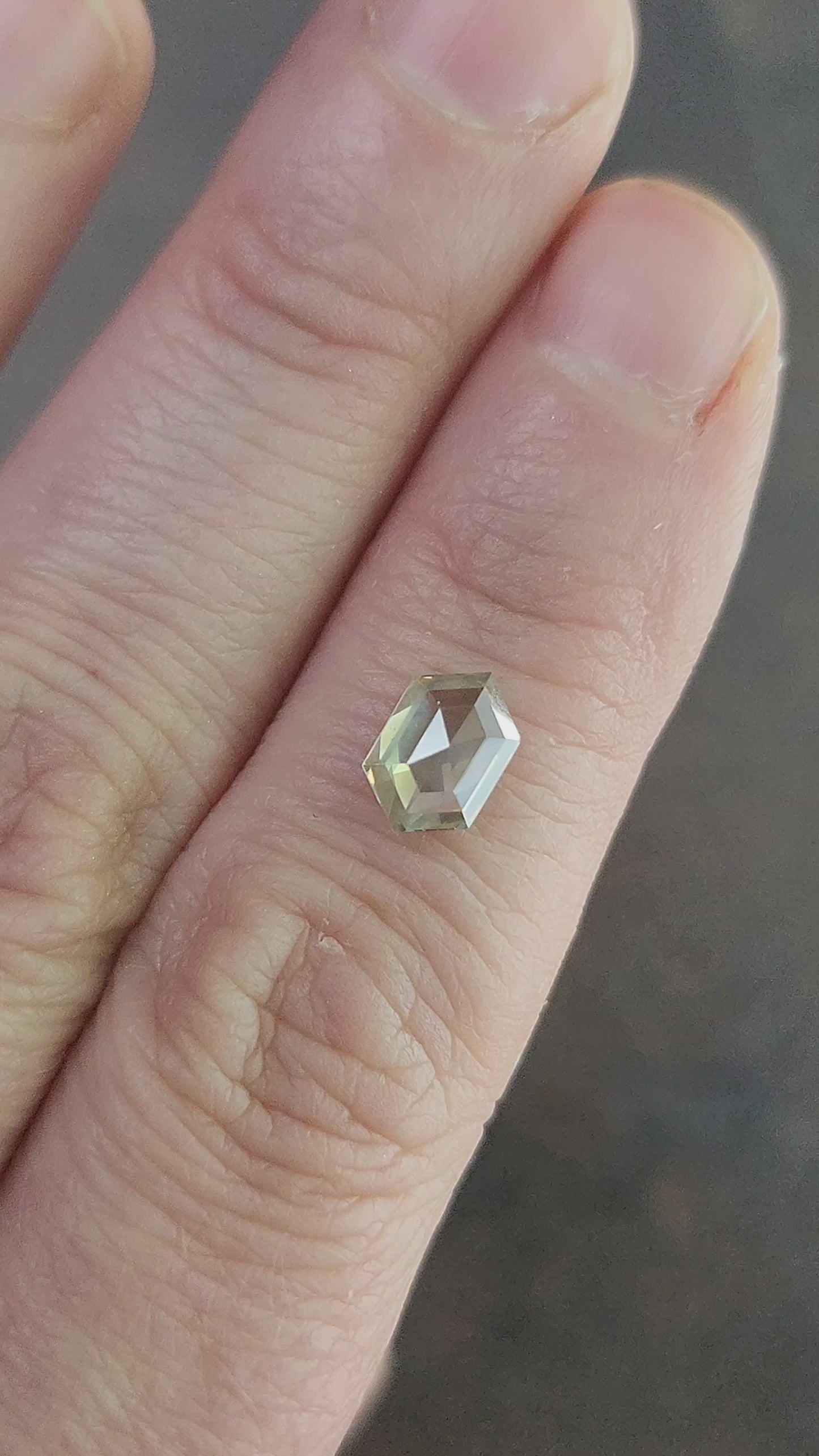 Load and play video in Gallery viewer, 1.29ct Natural Diamond Rose Cut Elongated Hexagon Light Champagne
