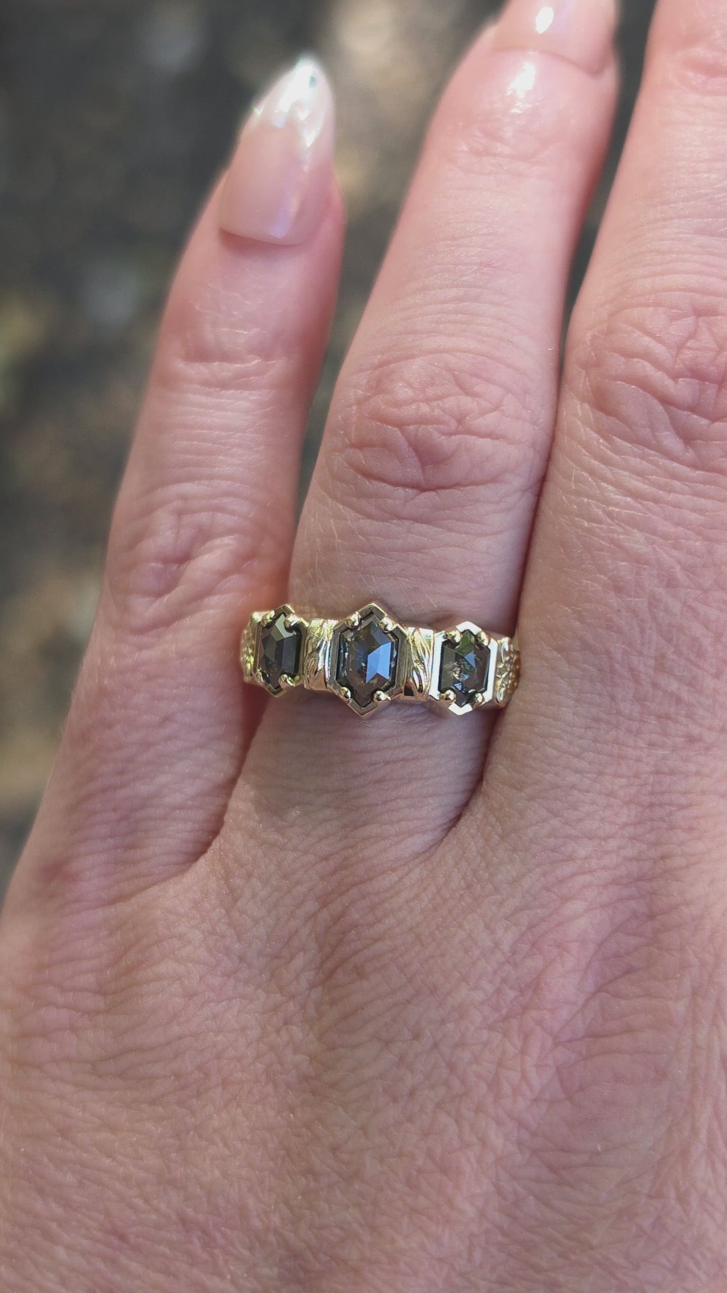 Load and play video in Gallery viewer, Ready to Ship Size 6-8 Witch Ring with Rose Cut Salt &amp;amp; Pepper Hexagon Diamonds
