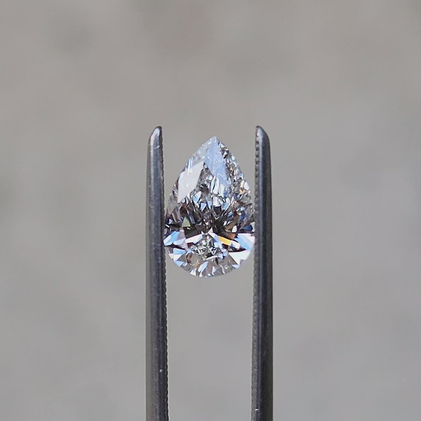 Load and play video in Gallery viewer, .93ct Pear Lab Diamond F/VS2
